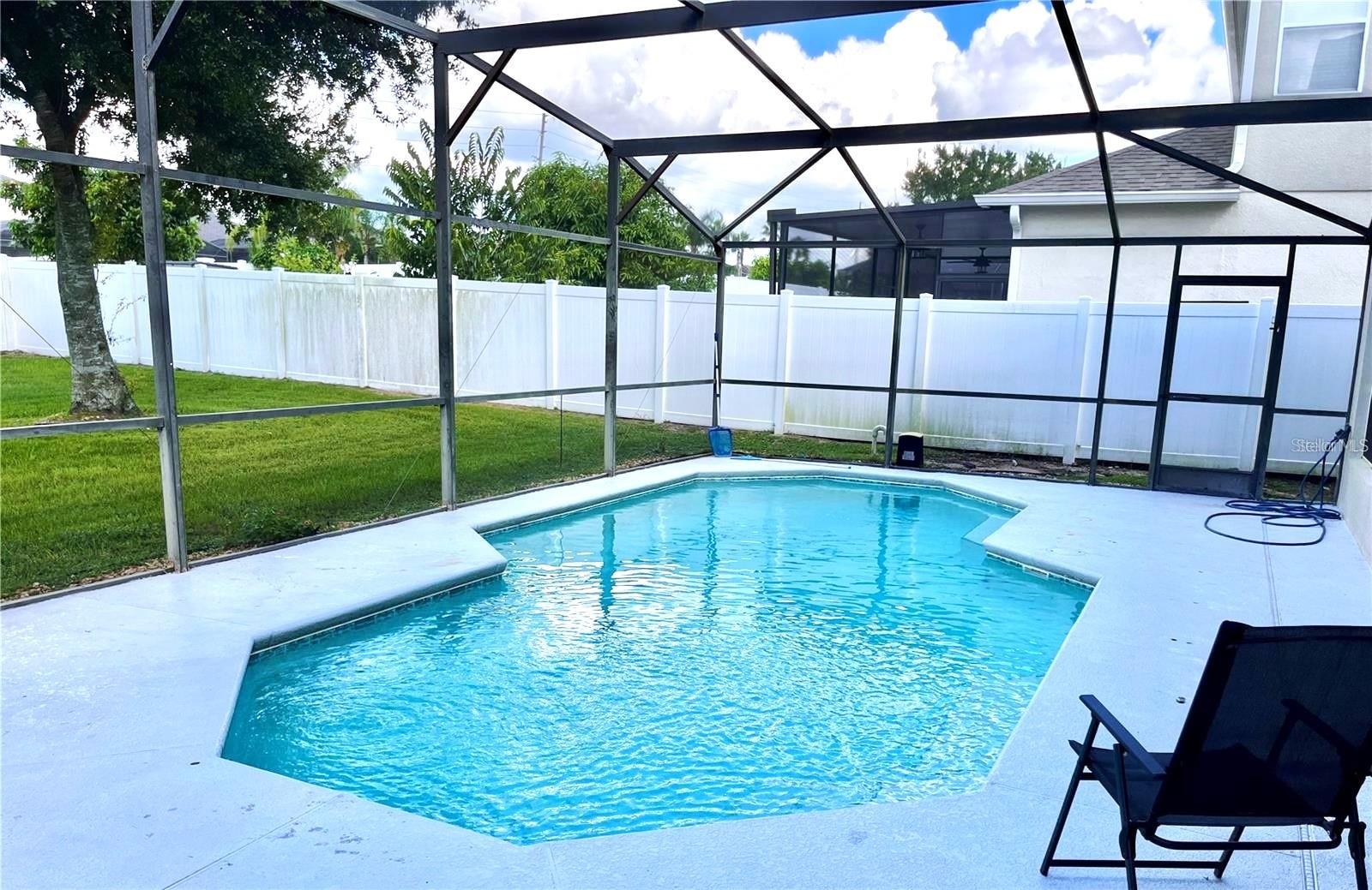 FOUR CORNERS PH 02 - Residential Lease