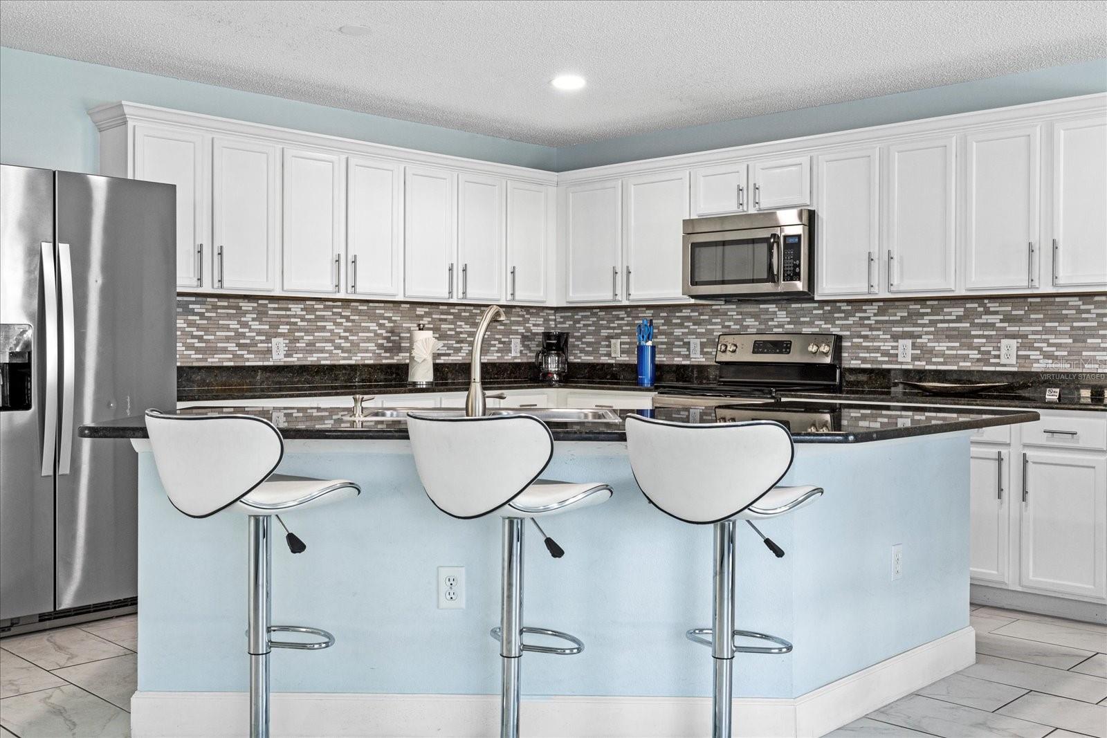 FOUR CORNERS PH 02 - Residential Lease