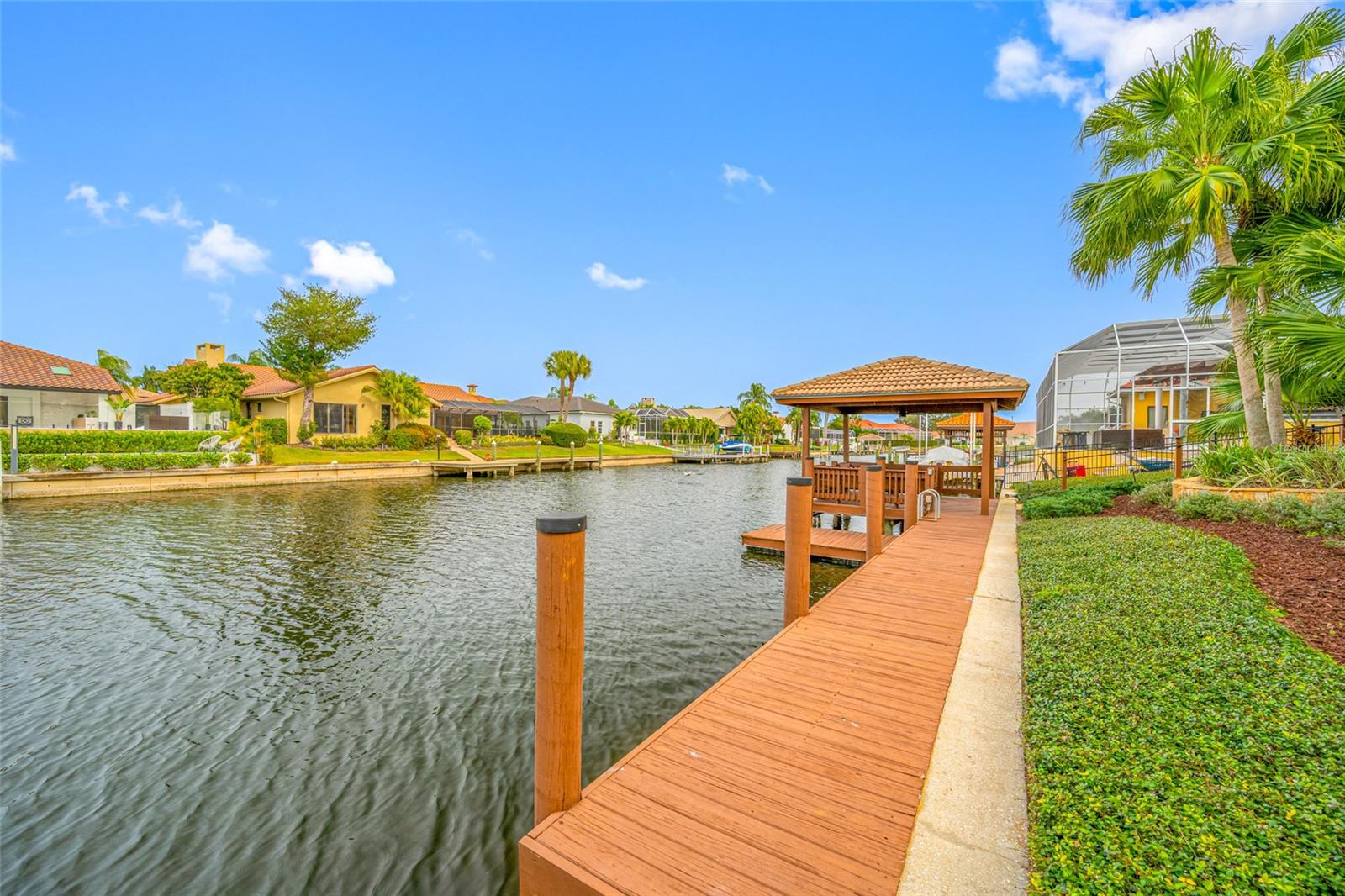 BAYPORT VILLAGE - Residential