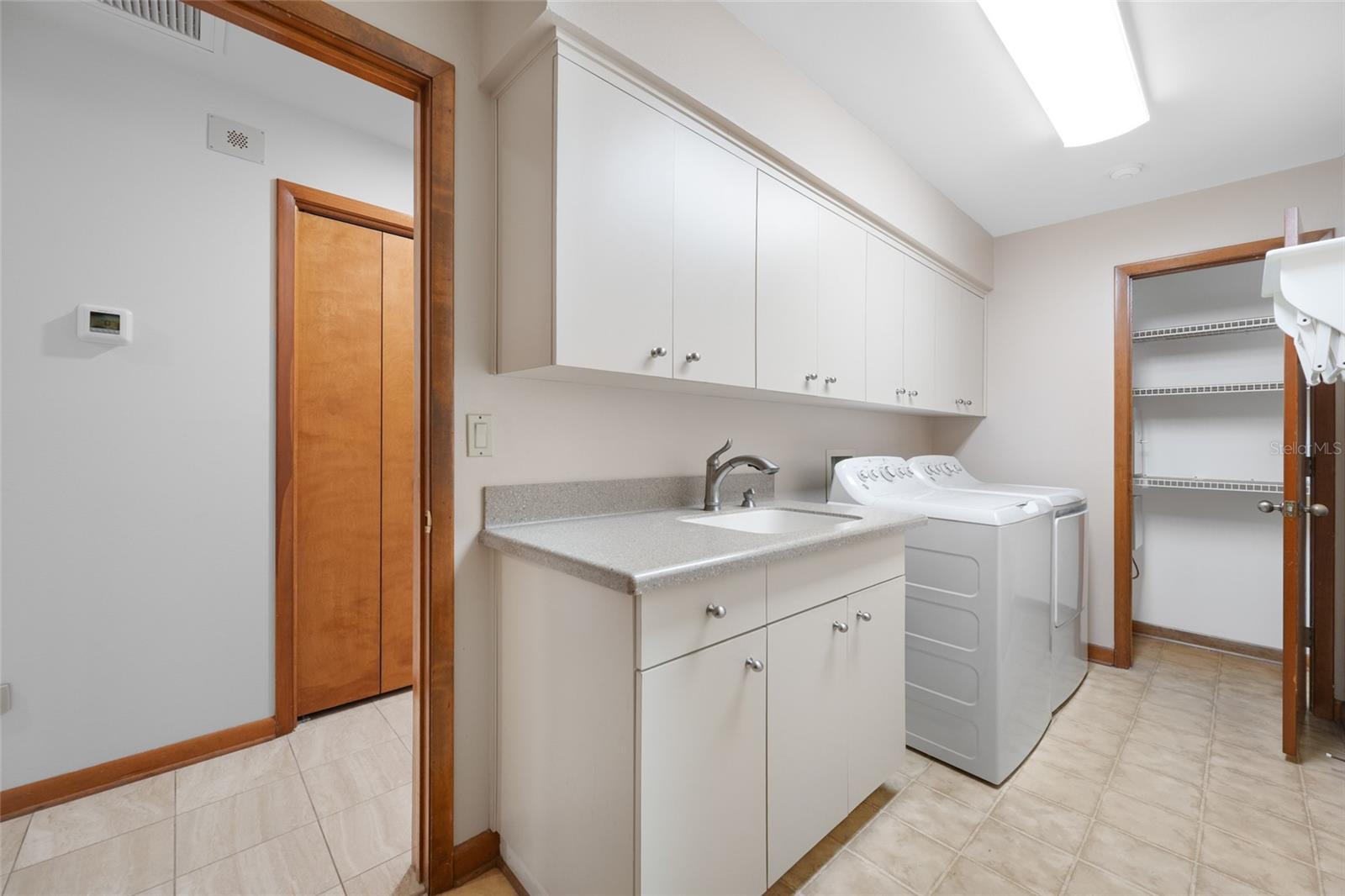 BAYPORT VILLAGE - Residential