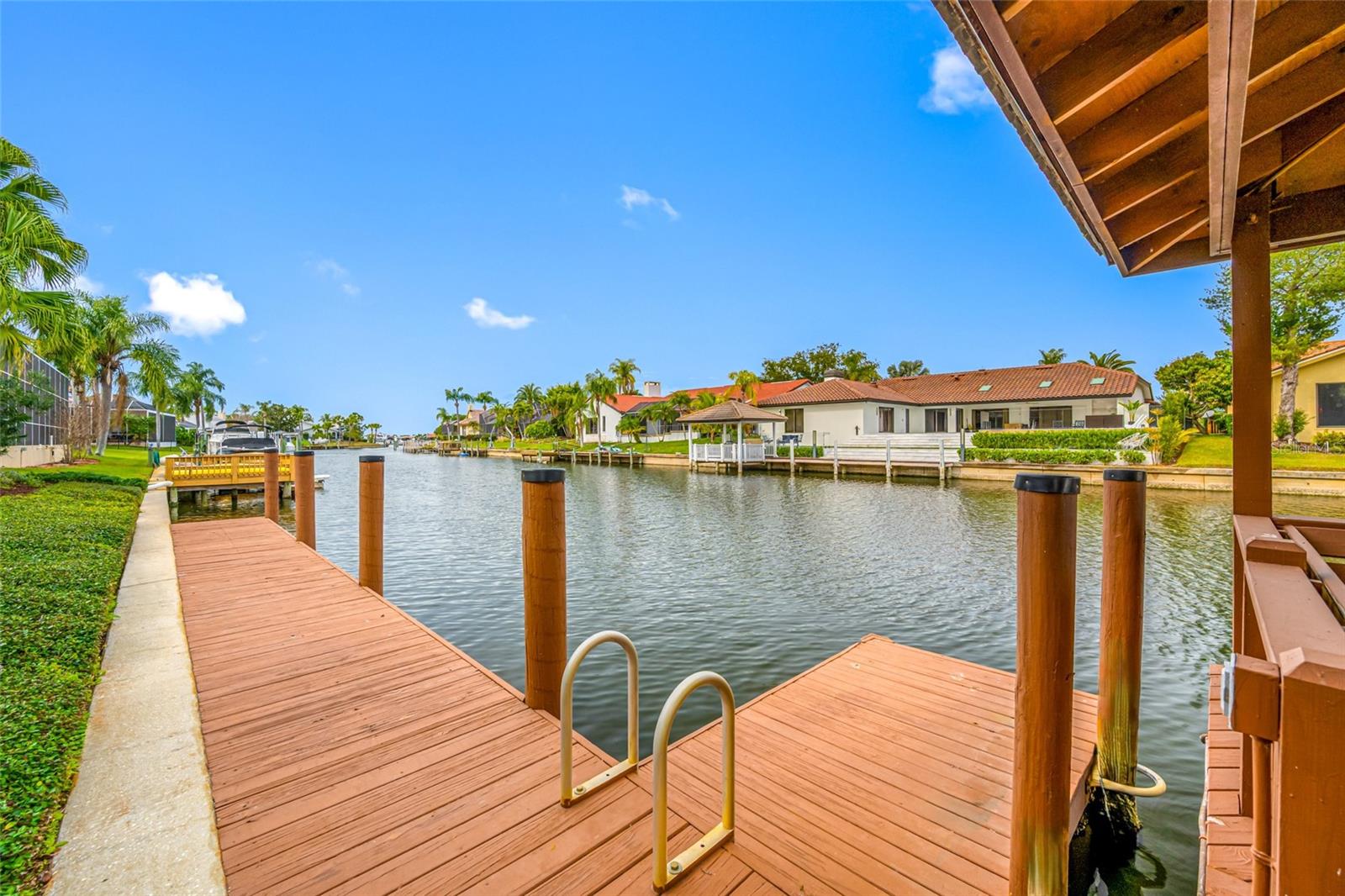 BAYPORT VILLAGE - Residential