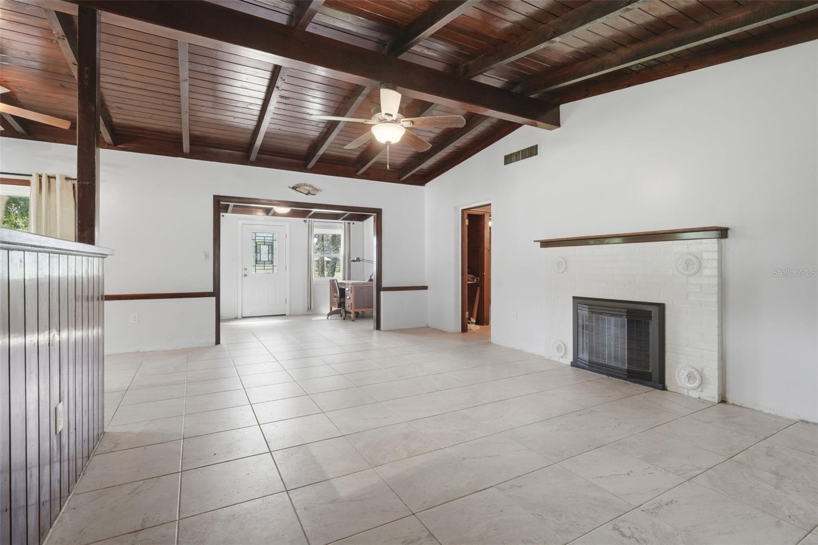 STONE ISLAND ESTATES - Residential