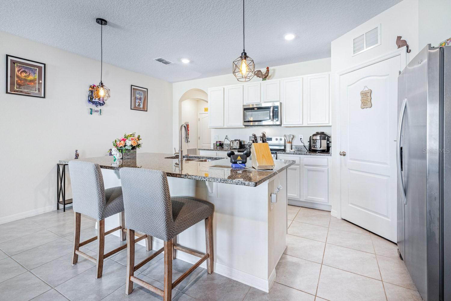 5381 HICKORY DOWNS WAY