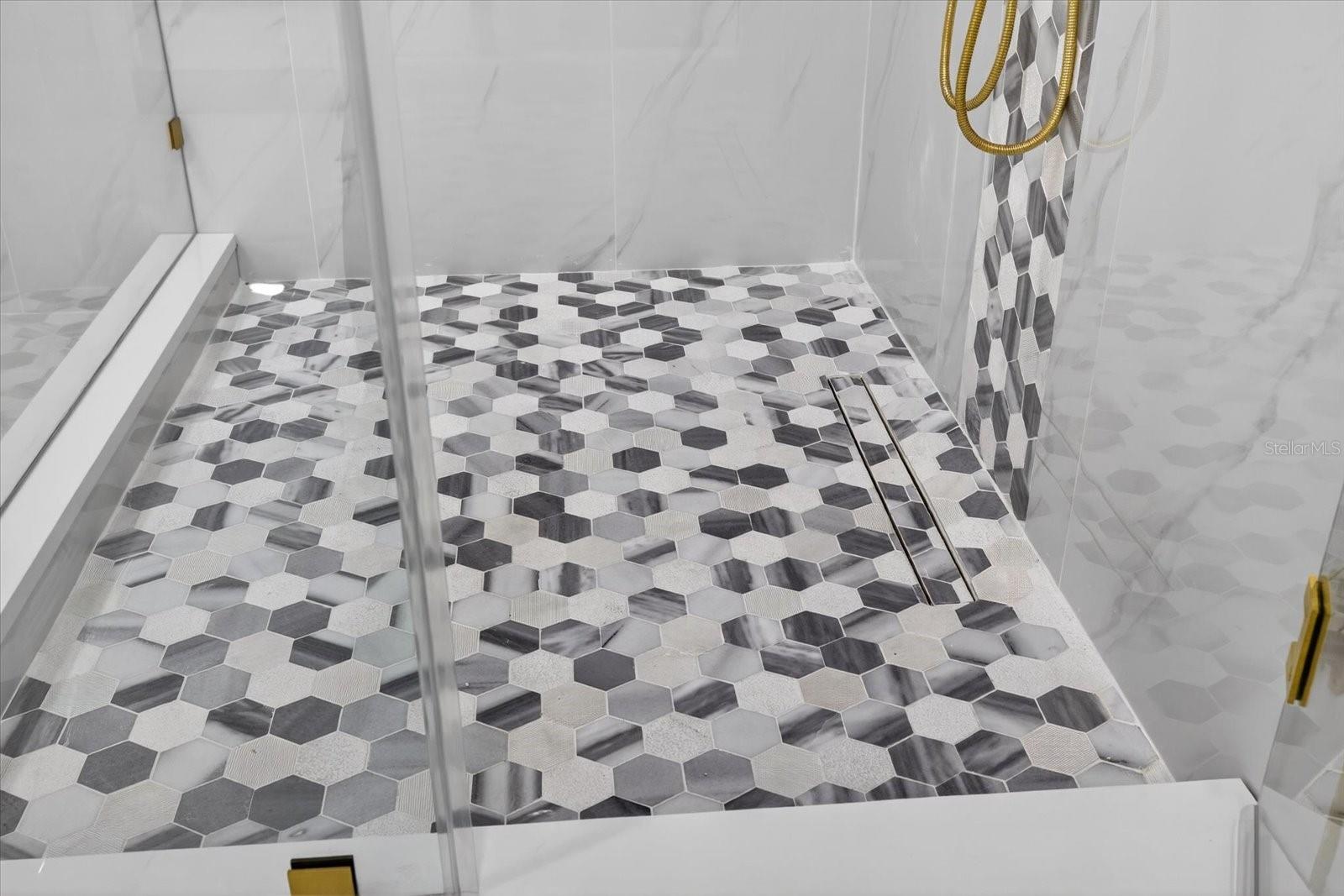 BASS LAKE ESTATES - Residential