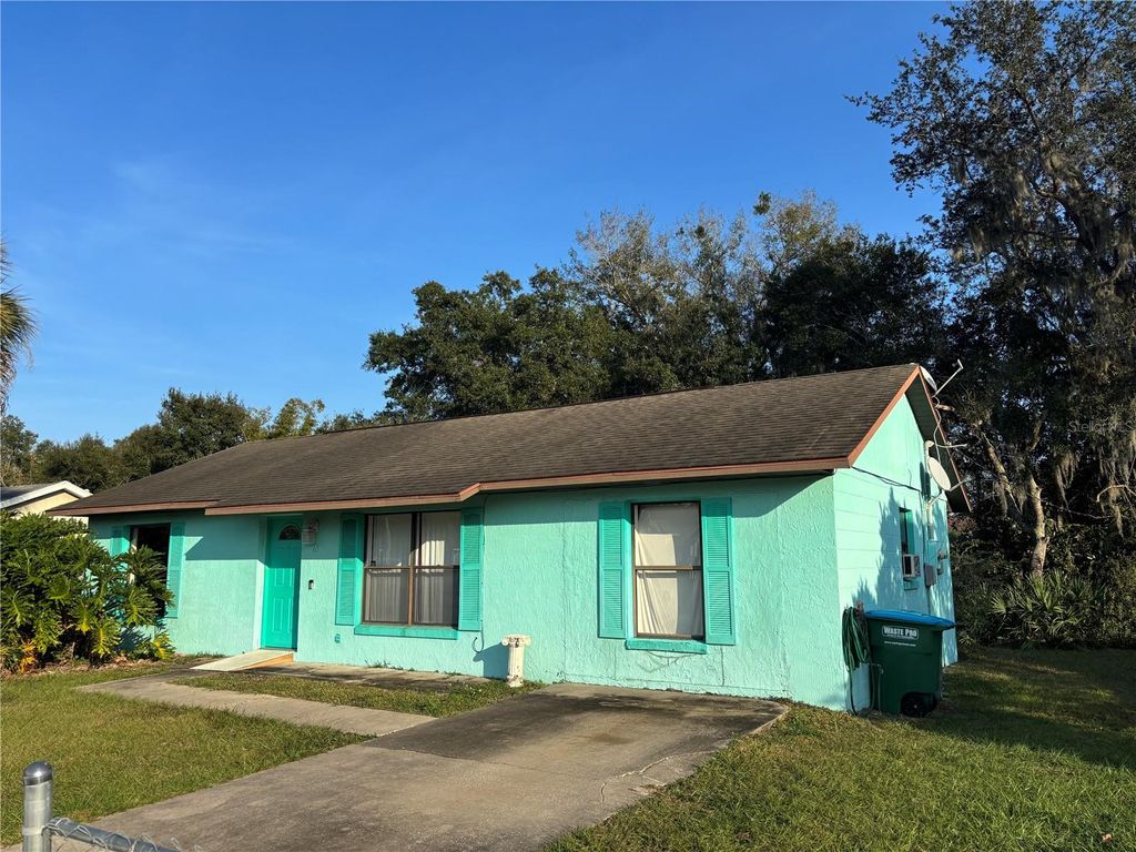 Photo of 65 S Courtland Boulevard, Deltona, FL 32738 (MLS # V4946173)