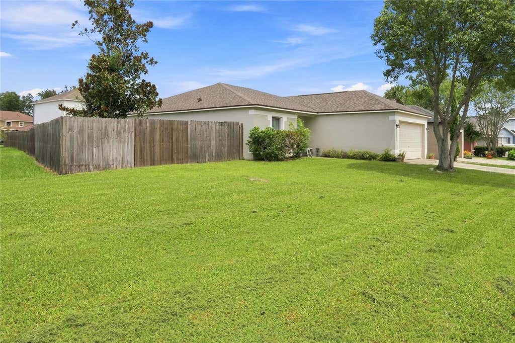 Photo of 4243 Mendenwood Lane, Orlando, FL 32826 (MLS # O6432854)
