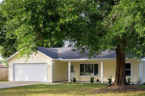 A home in SILVER SPRINGS