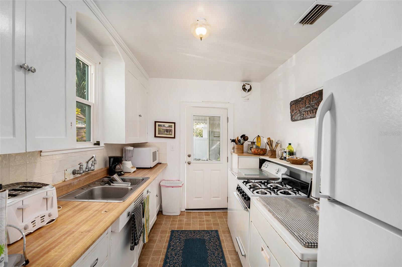 HARRINGTONS O SUB - Residential