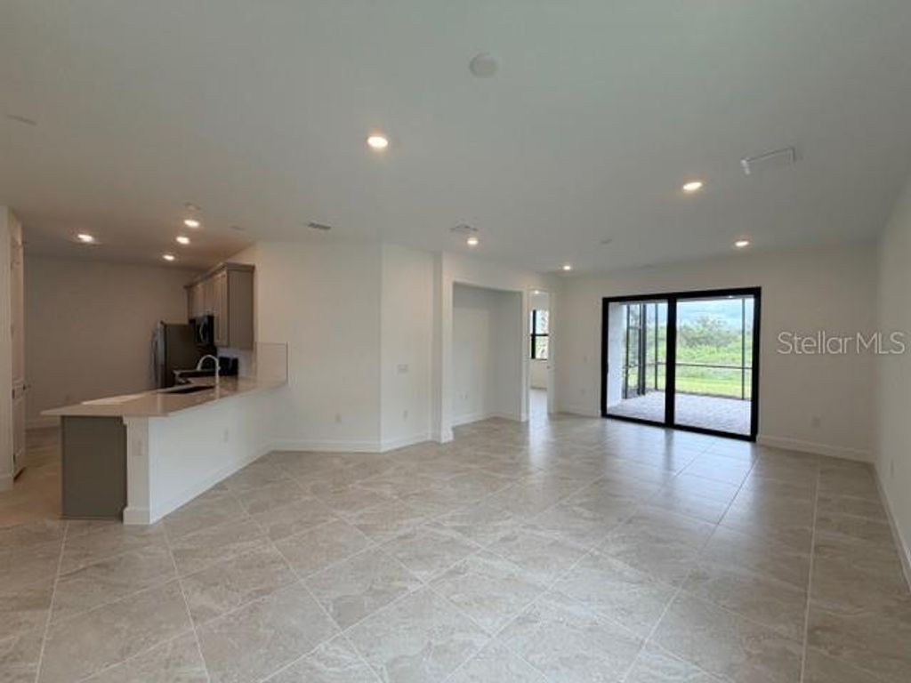 Photo of 18848 Indian Rock Place #18824, Lakewood Ranch, FL 34211 (MLS # TB8436974)