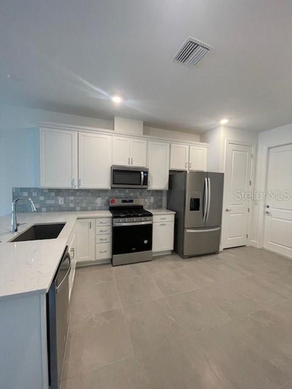 Photo of 18848 Indian Rock Place #18824, Lakewood Ranch, FL 34211 (MLS # TB8436974)