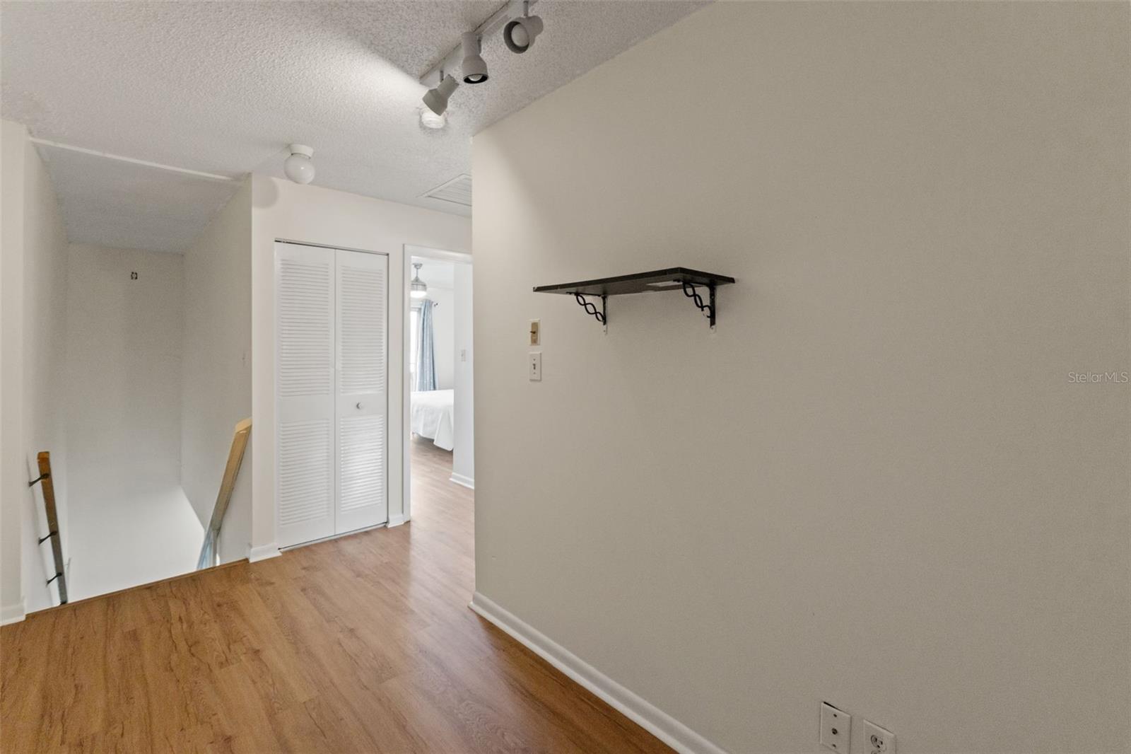 MEADOWOOD CONDO VILLAGE - Residential