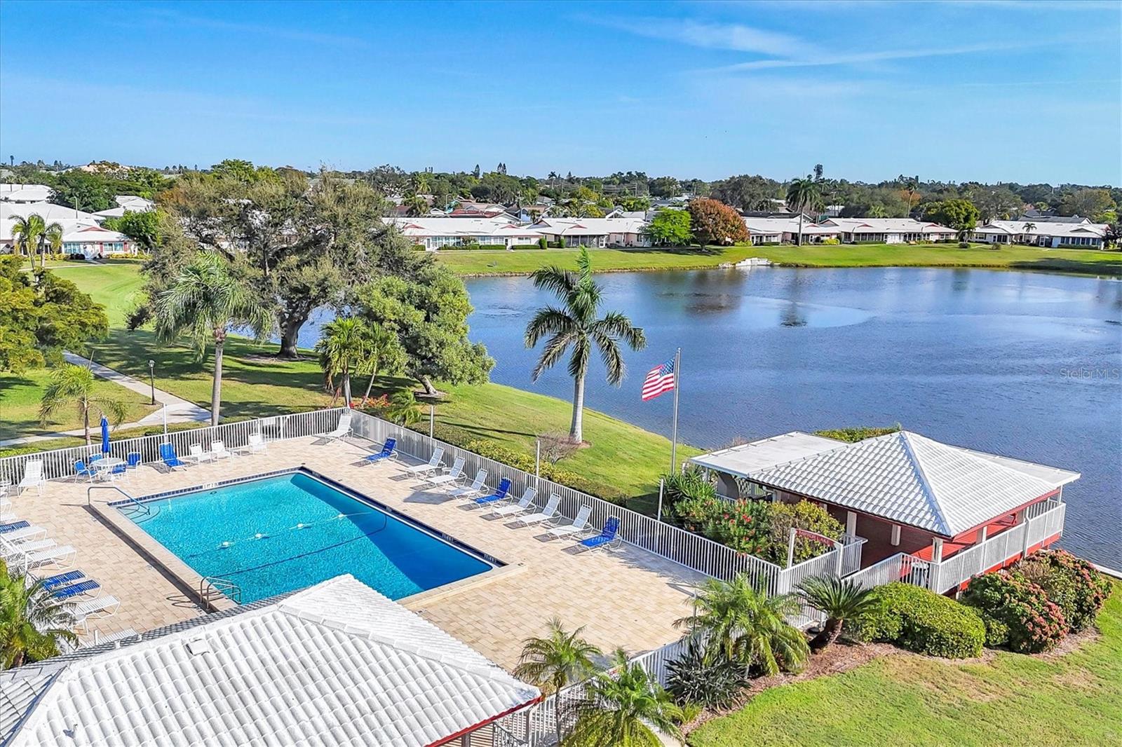 VILLAGE GREEN OF BRADENTON SEC 12 - Residential