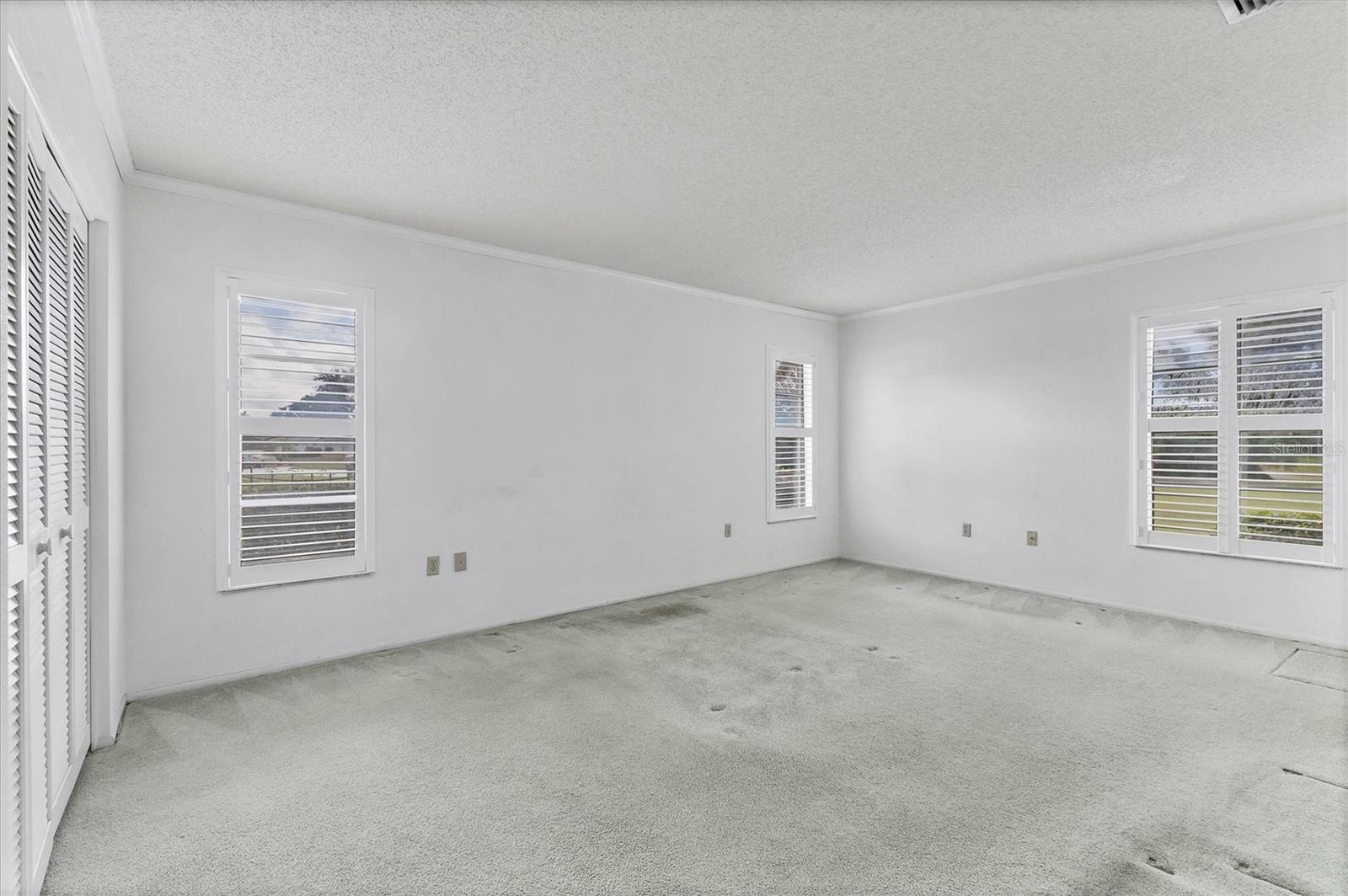 VILLAGE GREEN OF BRADENTON SEC 12 - Residential