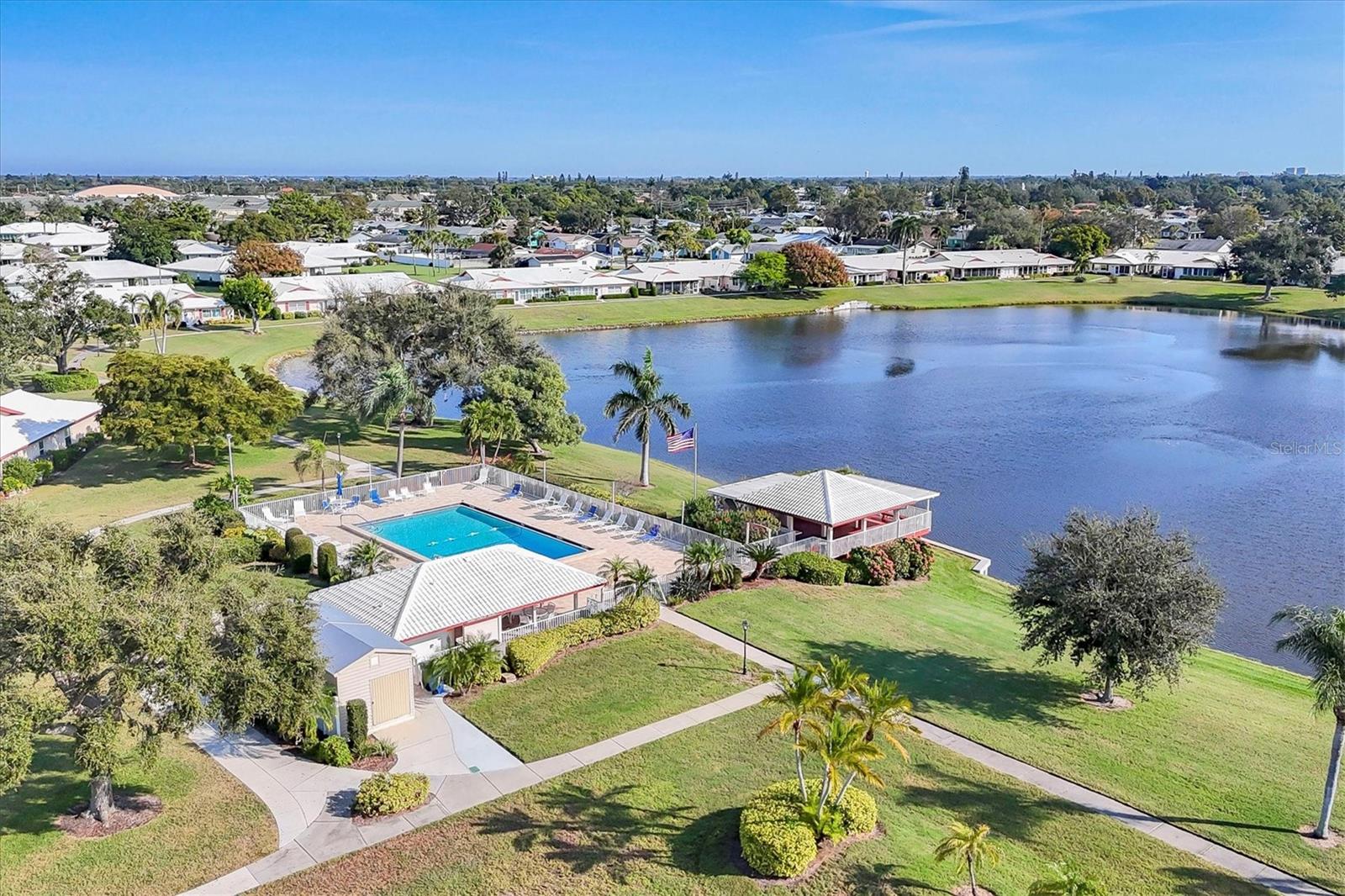 VILLAGE GREEN OF BRADENTON SEC 12 - Residential