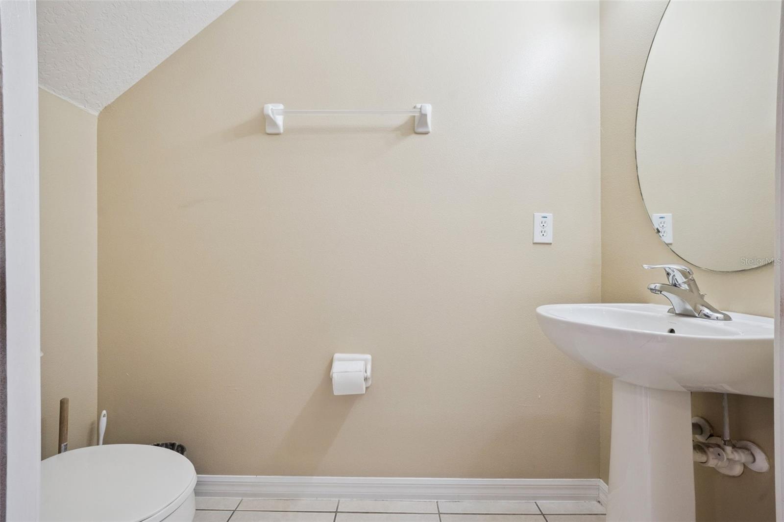 EMERALD ISLAND RESORT - Residential