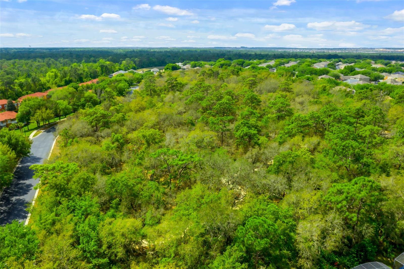 EMERALD ISLAND RESORT - Residential