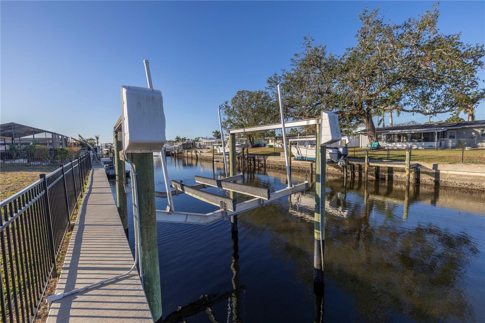 TROPICAL HARBOR - Residential