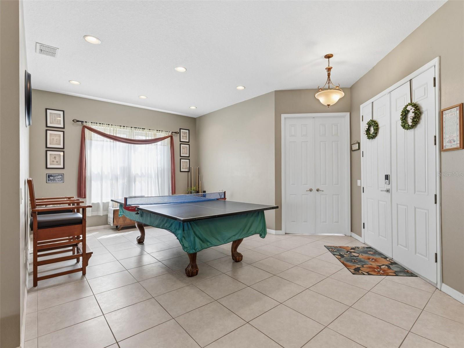 VALENCIA GARDENS PH 03 - Residential