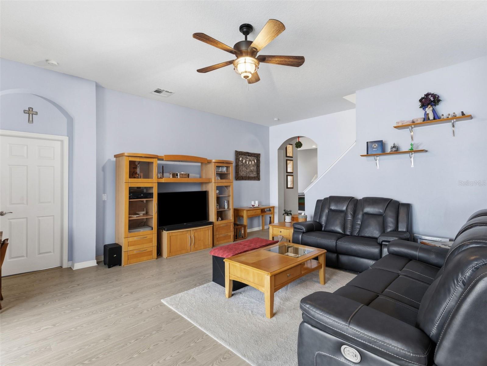 VALENCIA GARDENS PH 03 - Residential