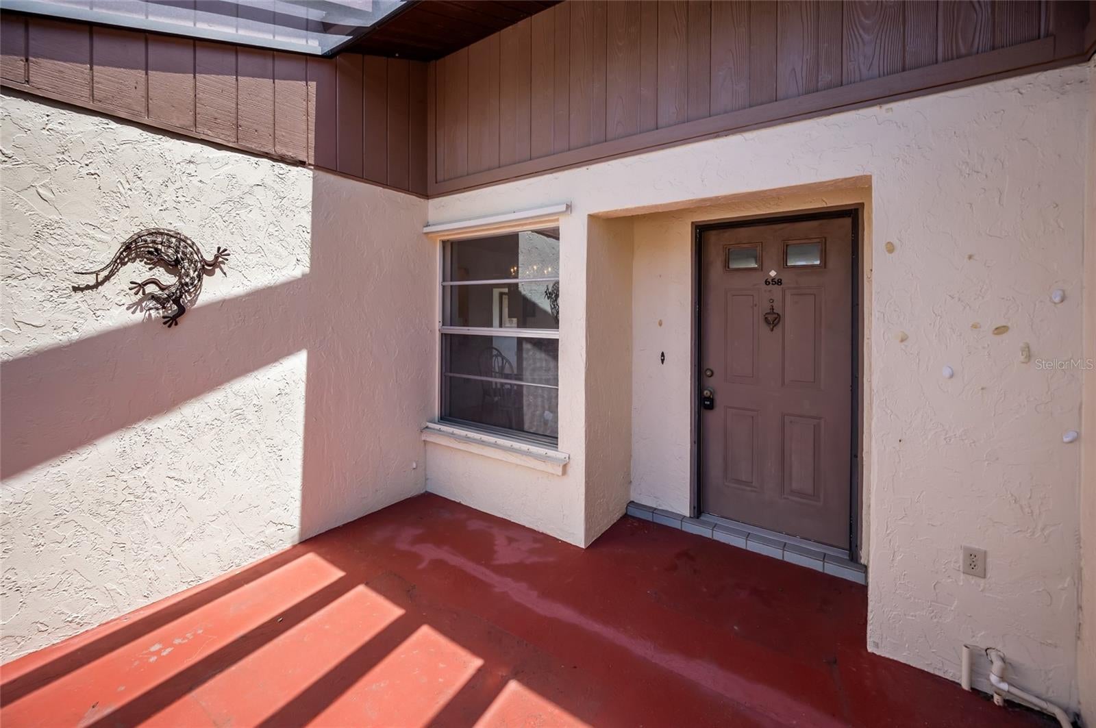 658 FOXWOOD BOULEVARD 88