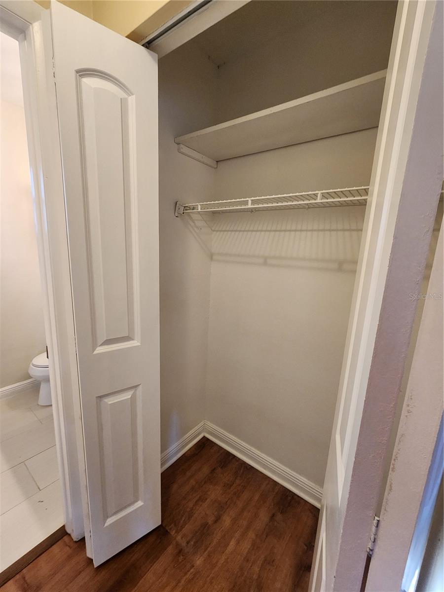 BOCA CIEGA RIDGE 6TH ADD - Residential Lease