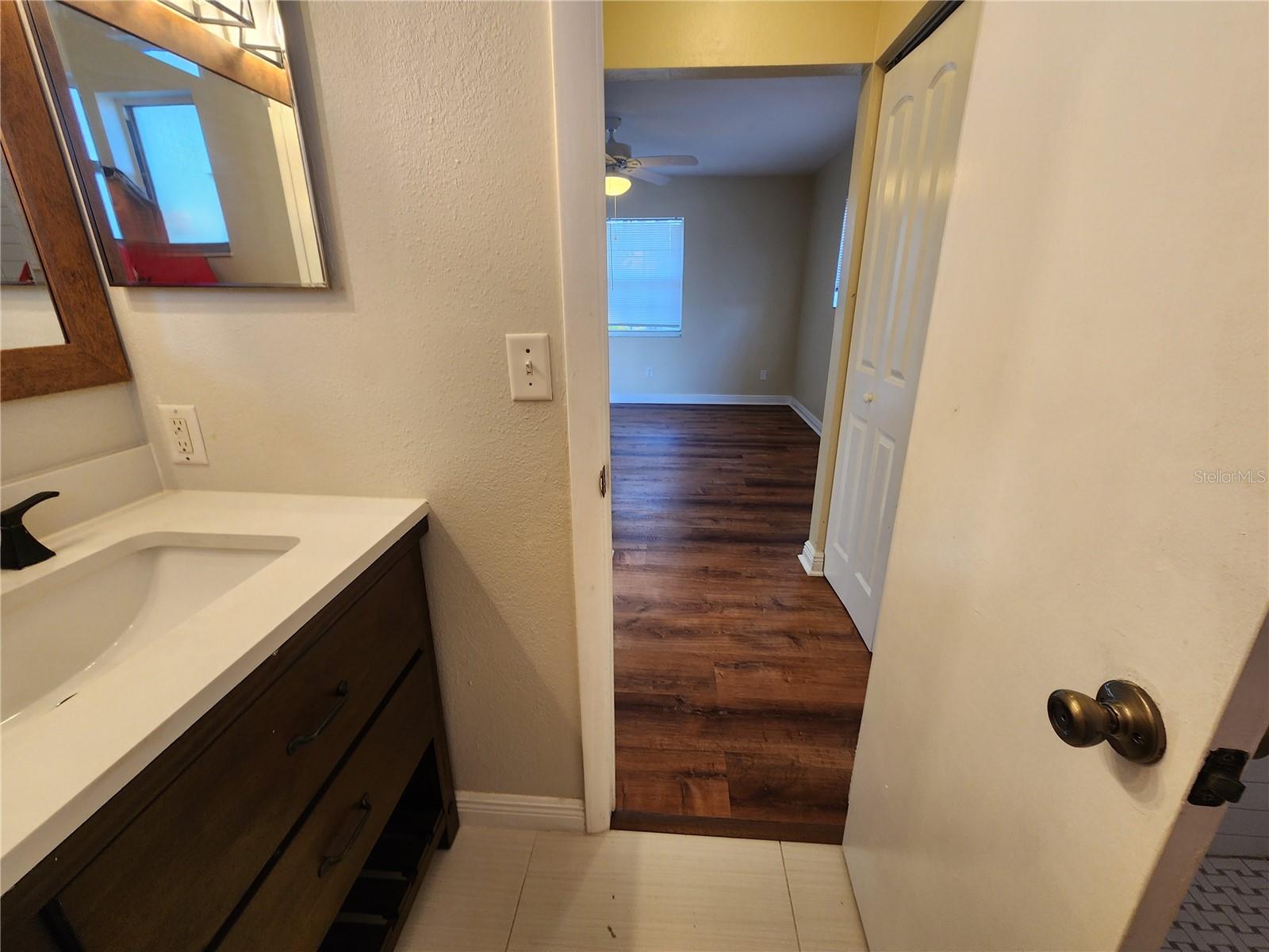 BOCA CIEGA RIDGE 6TH ADD - Residential Lease