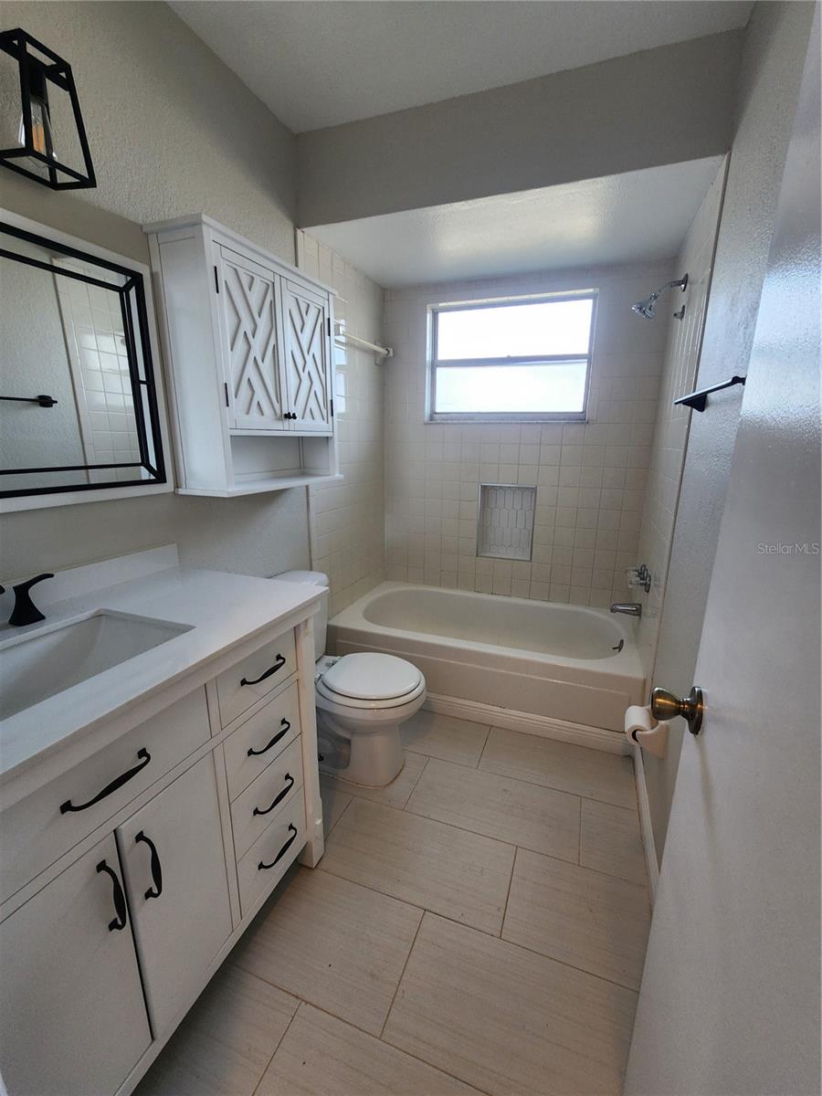 BOCA CIEGA RIDGE 6TH ADD - Residential Lease