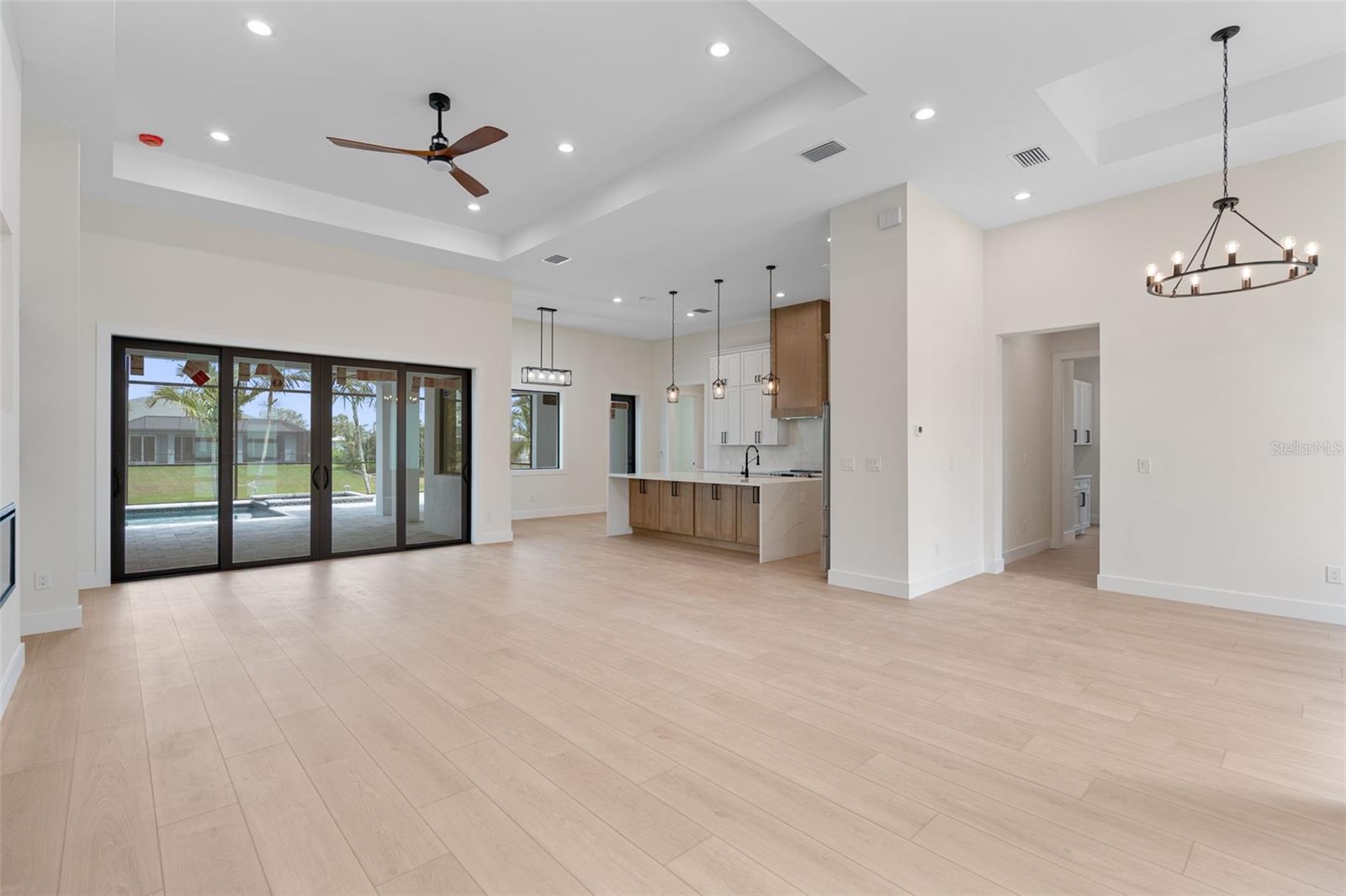 ROTONDA WEST LONG MEADOW - Residential