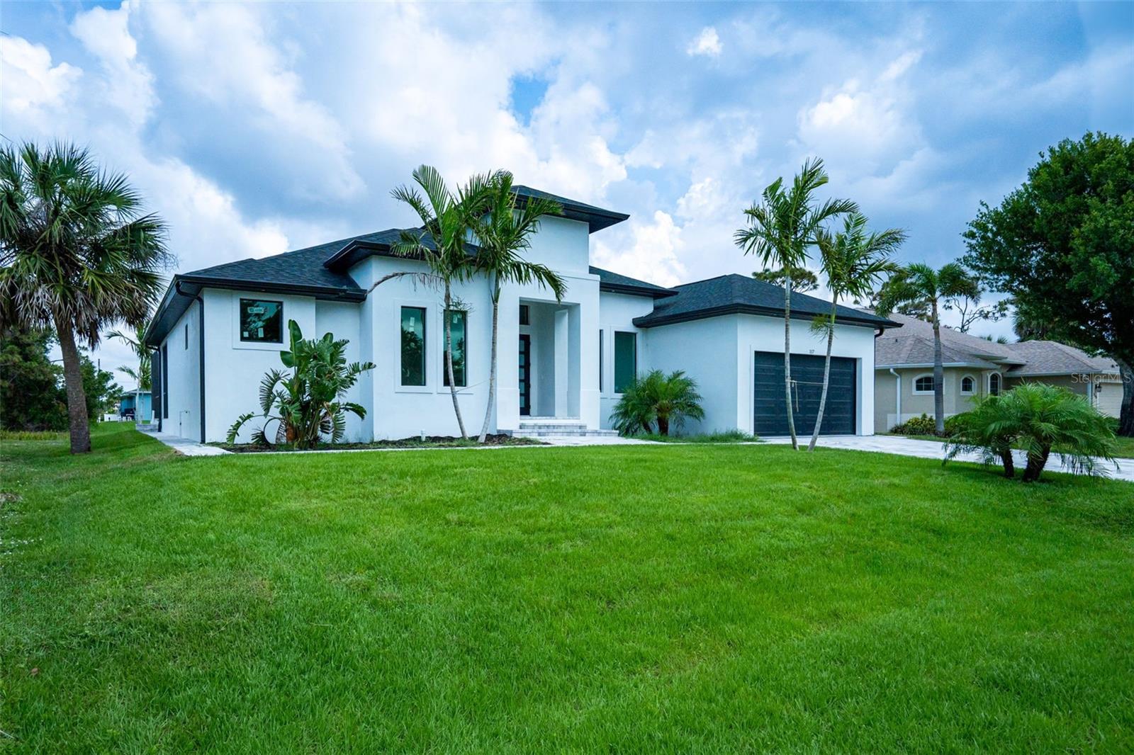 ROTONDA WEST LONG MEADOW - Residential