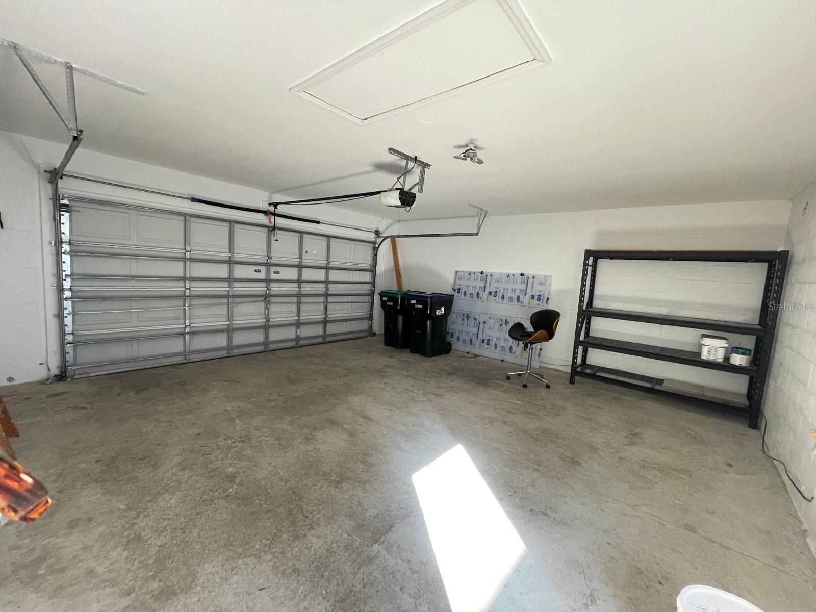 LAS CASCADA PH 01 - Residential Lease