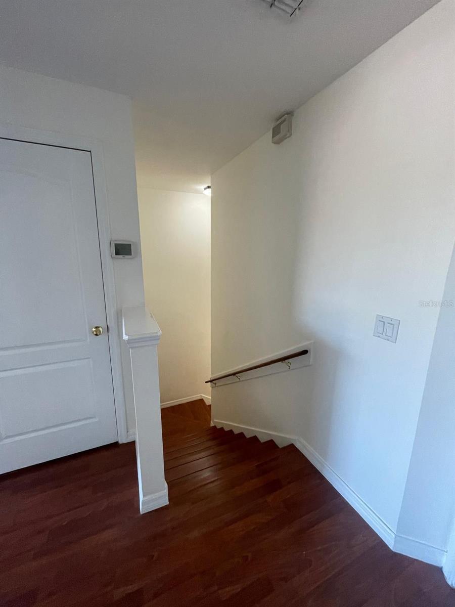 LAS CASCADA PH 01 - Residential Lease