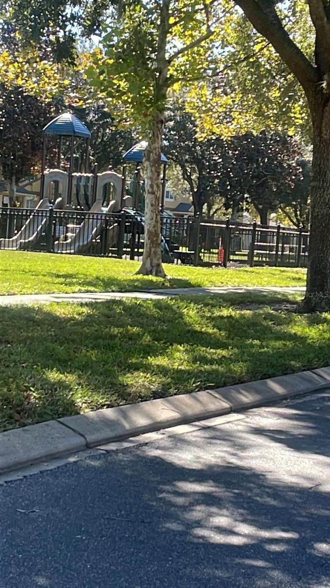 LAS CASCADA PH 01 - Residential Lease