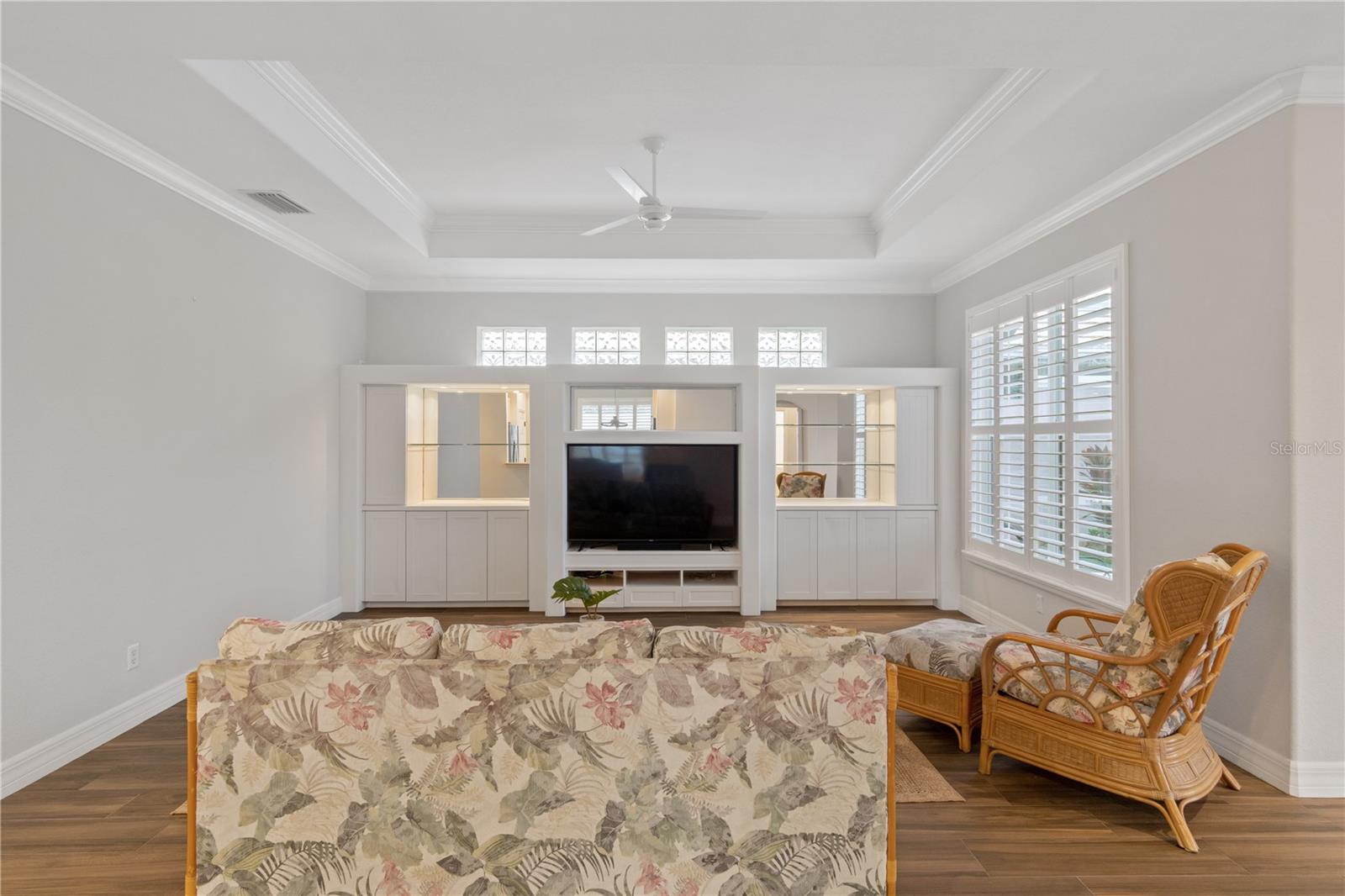 VILLAS AT CHARLESTON PARK - Residential