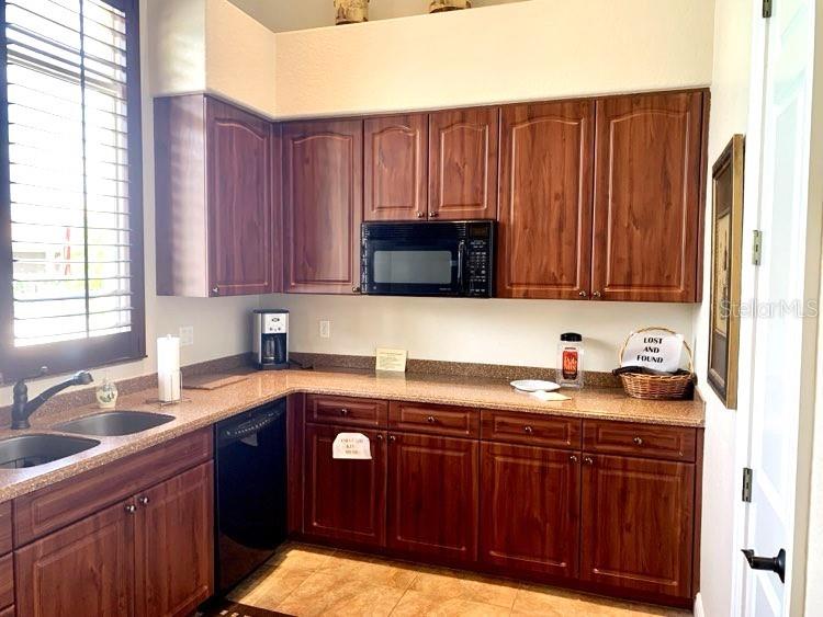 VILLAS AT CHARLESTON PARK - Residential