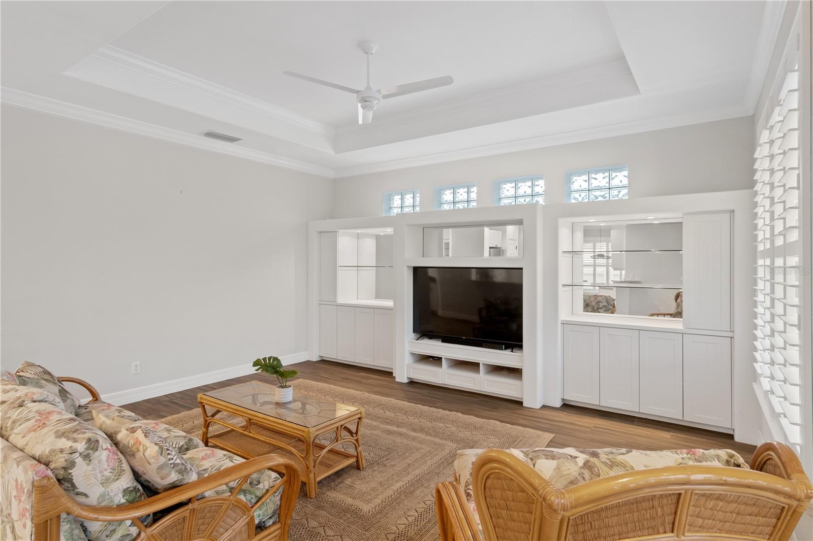 VILLAS AT CHARLESTON PARK - Residential