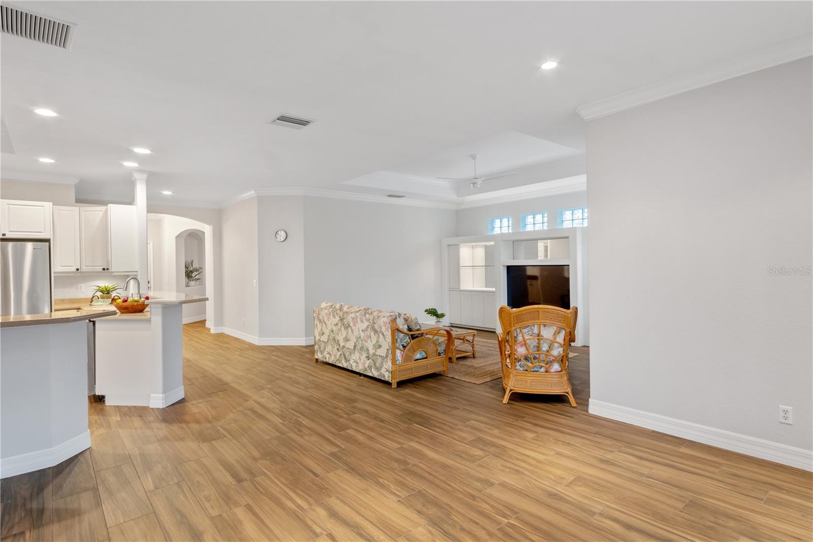 VILLAS AT CHARLESTON PARK - Residential