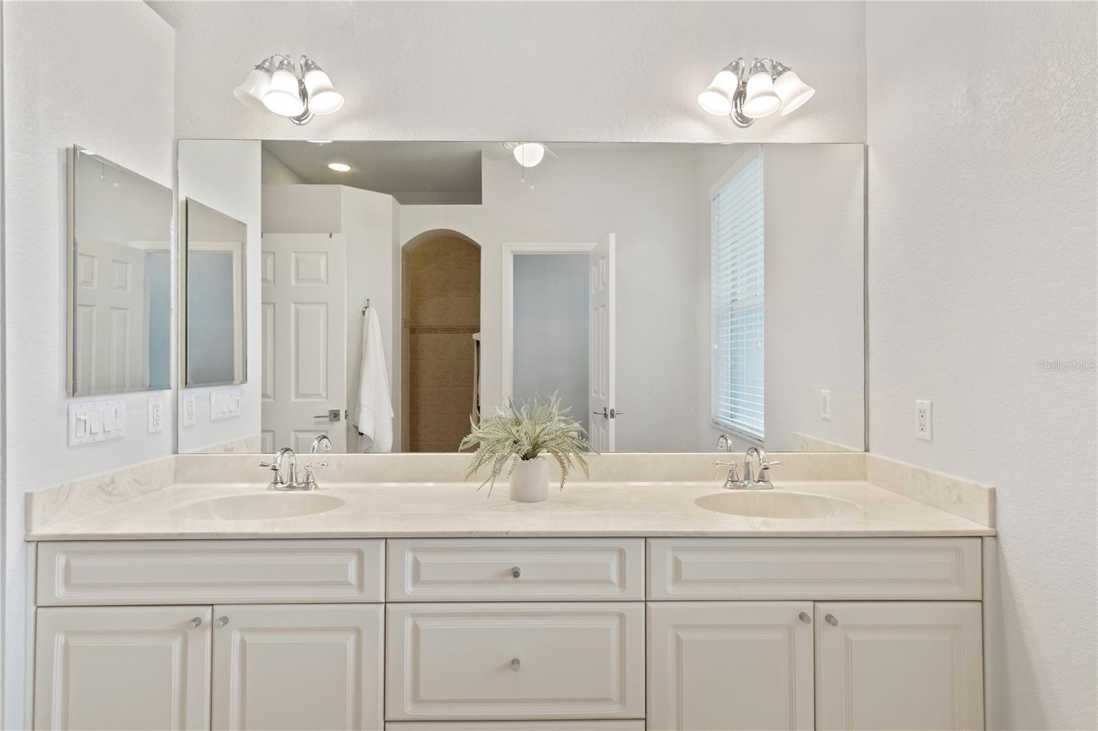 VILLAS AT CHARLESTON PARK - Residential