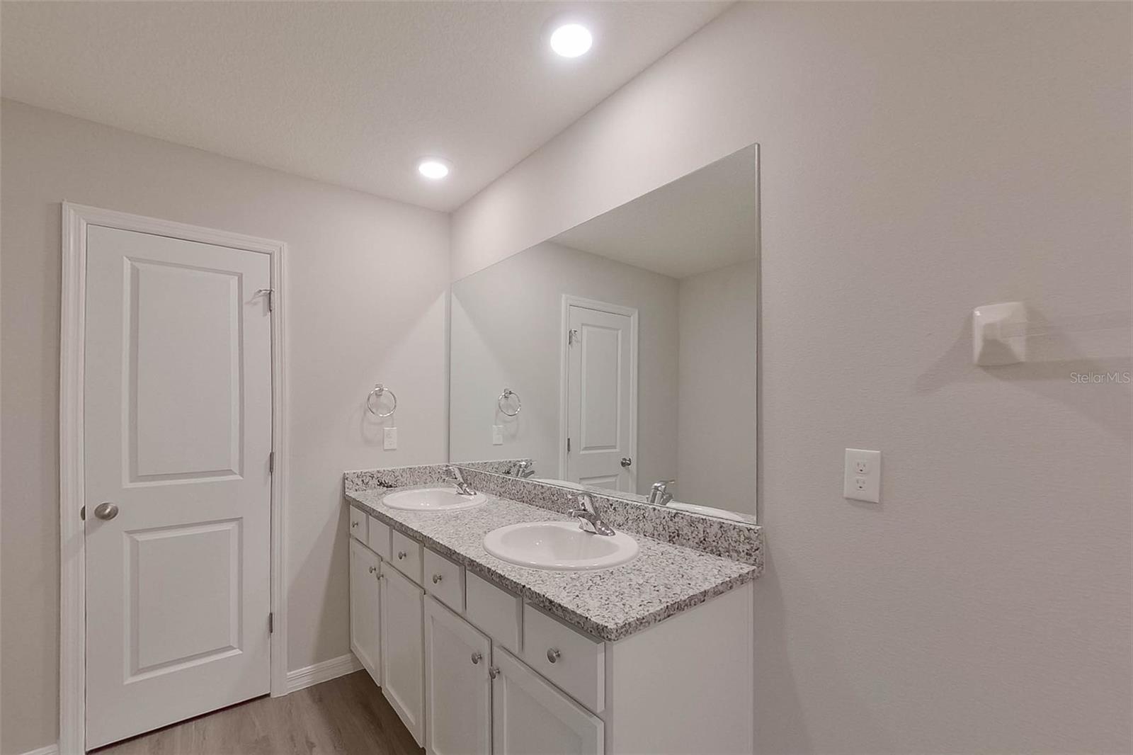 OCALA CROSSINGS - Residential Lease