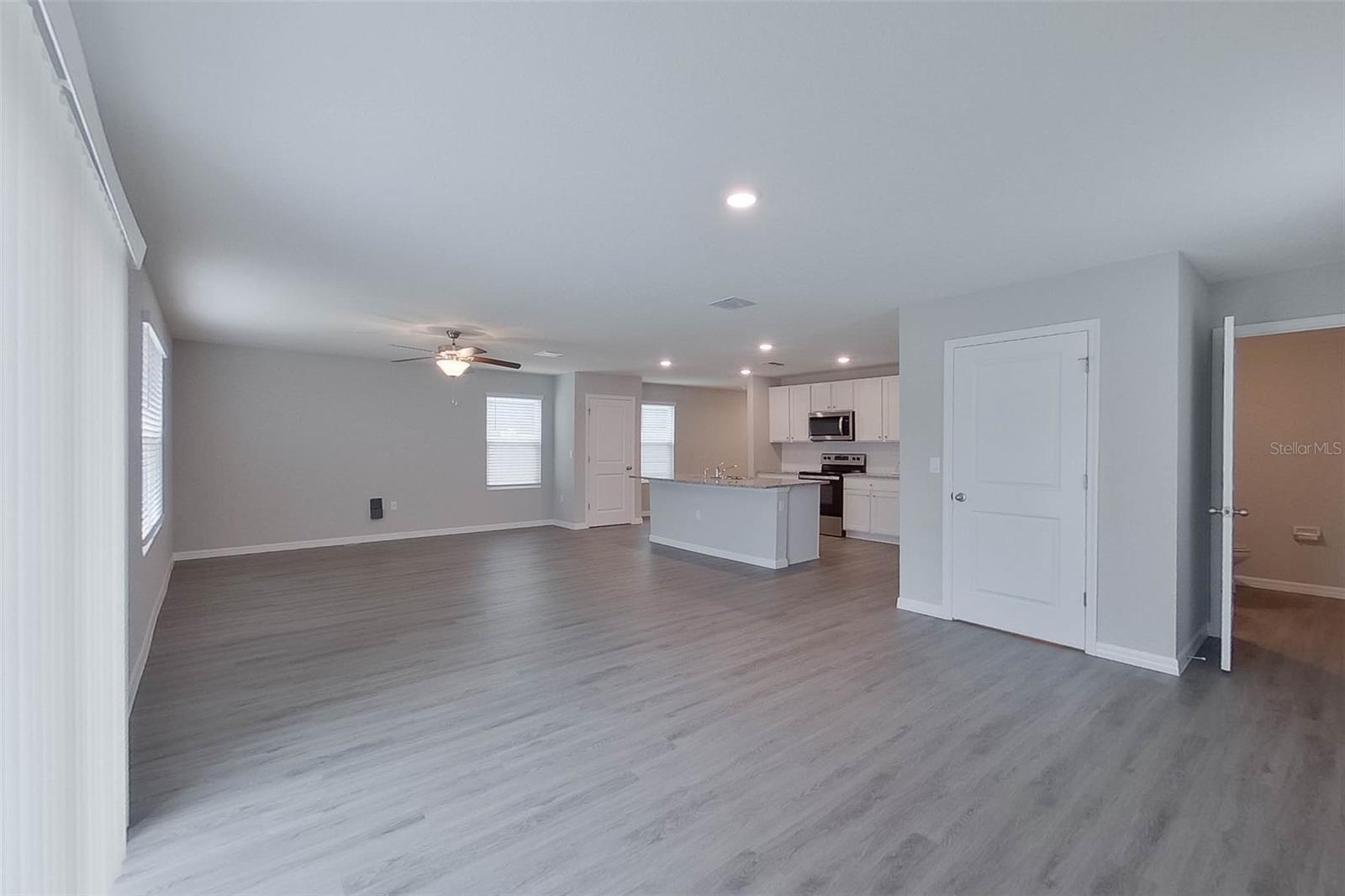 OCALA CROSSINGS - Residential Lease