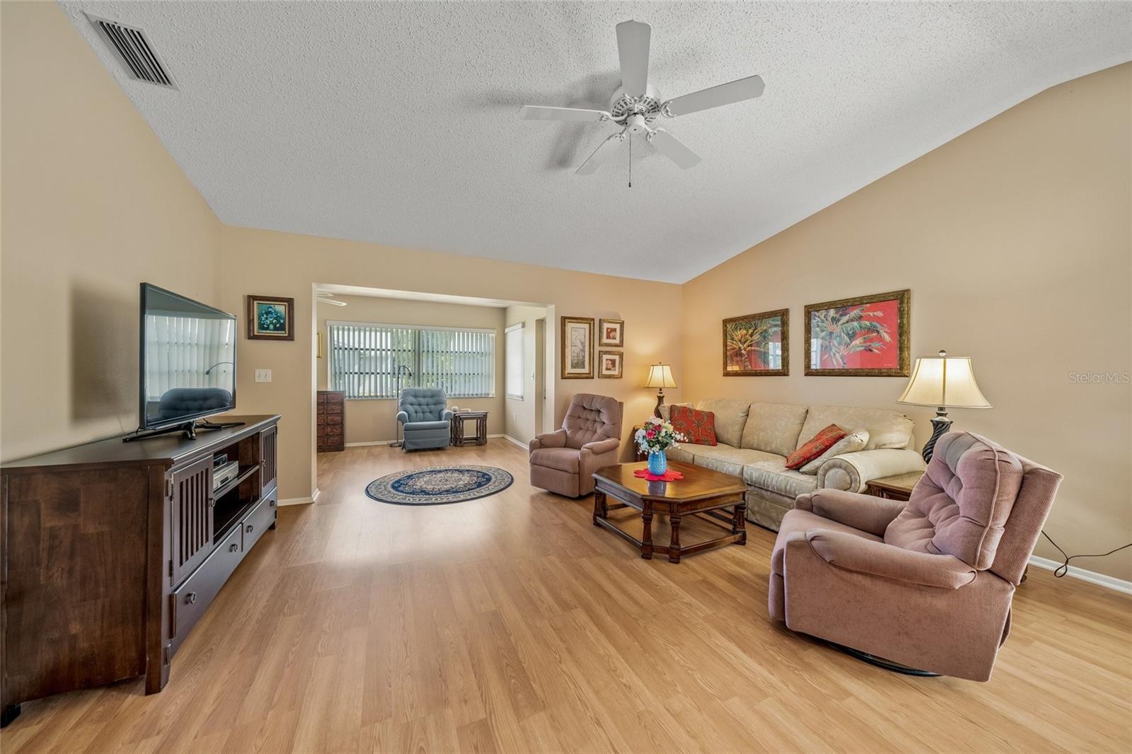 CEDAR CREEK - Residential