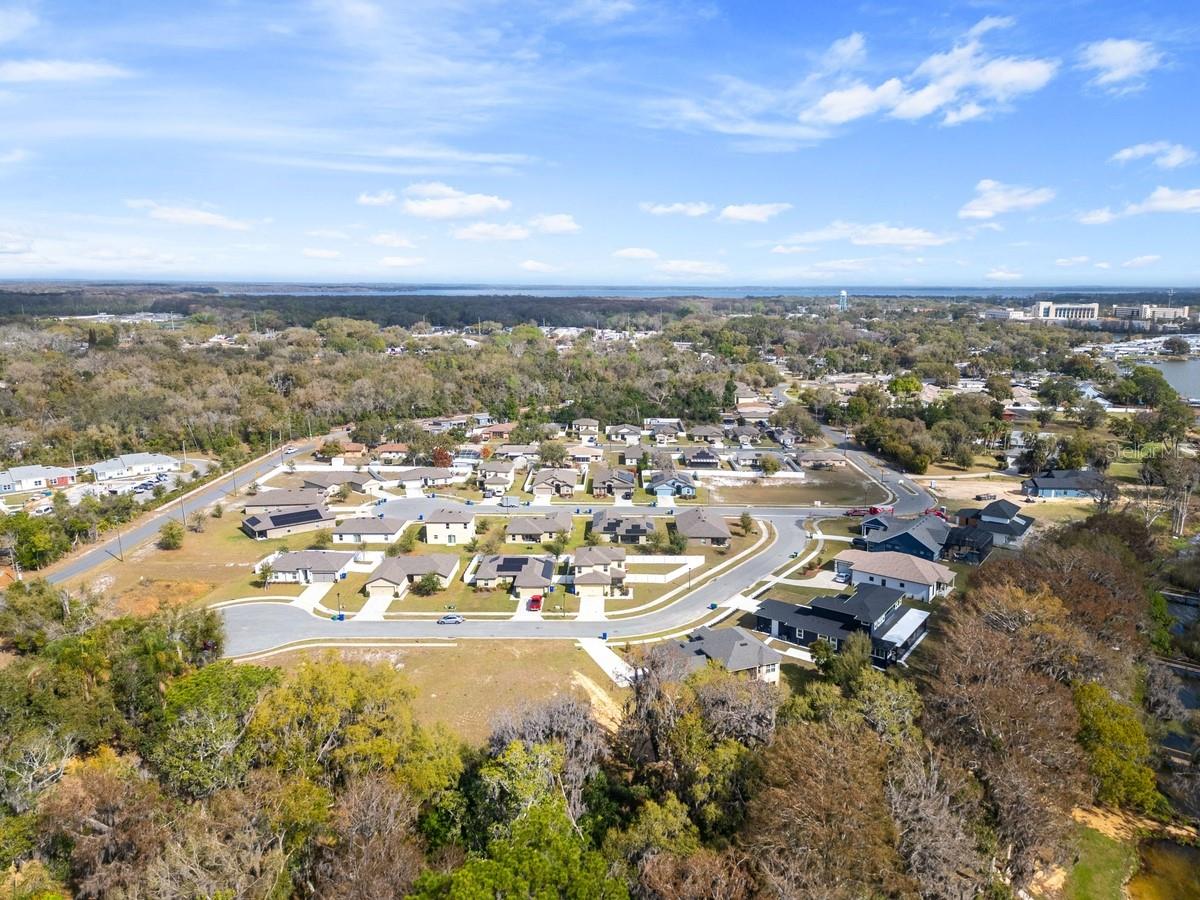 DORA LAKE ESTATES - Residential