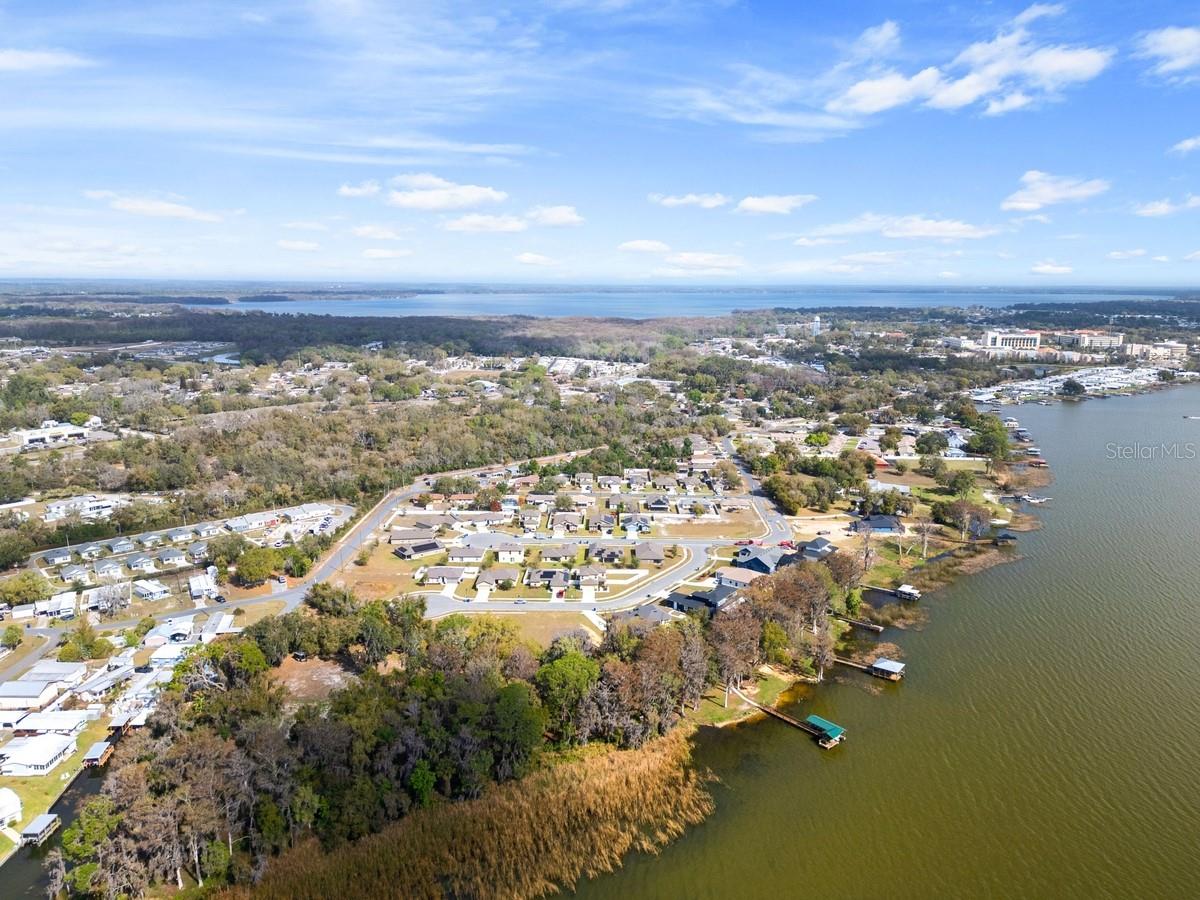 DORA LAKE ESTATES - Residential