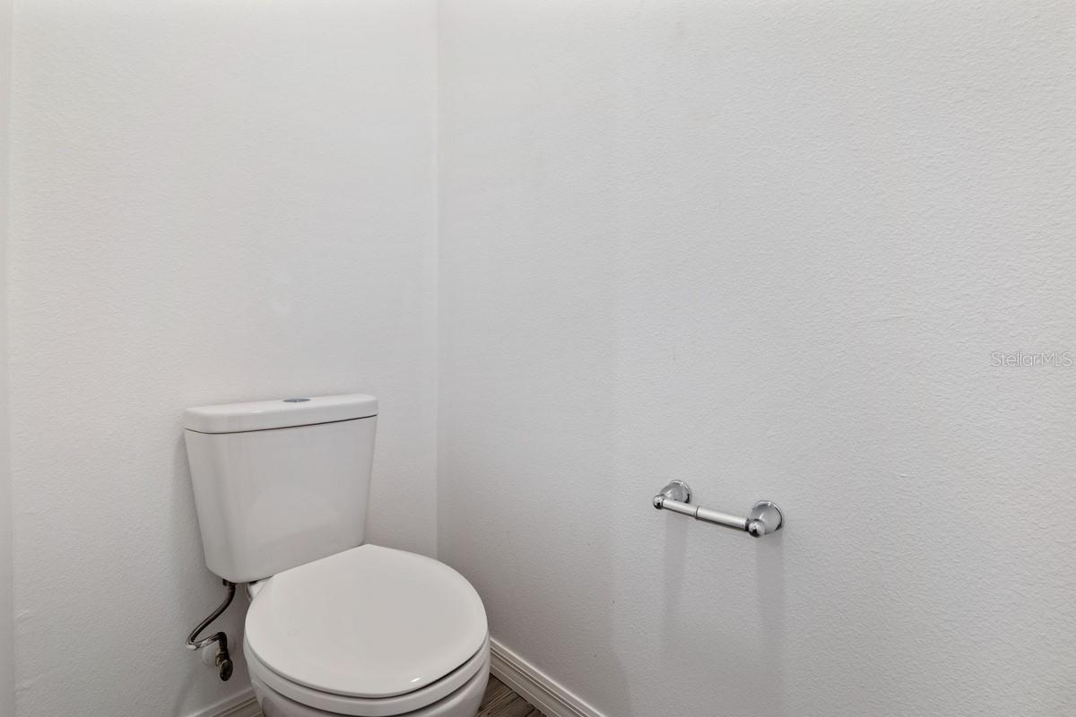 DORA LAKE ESTATES - Residential