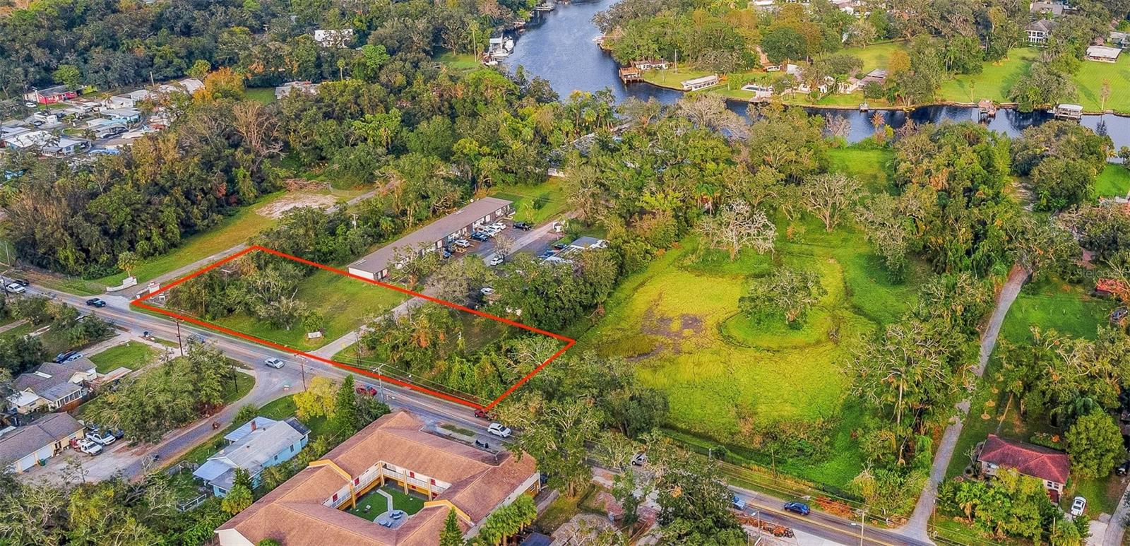 247 Ft. Frontage on N.Rome Ave and ZONED for 90+ apt or Townhome units
ZONED : RM-35()2.6 acres) and RS-50 (.6 acres)
FLOOD ZONE X
All Utilities available!
SITE Curently has :
'20 APT units collecting $20K in Income monthly;Ability to BUILD 93 APTS and 3 residential Waterfront units.TOTAL 3 ACRES
Possible owner financing.