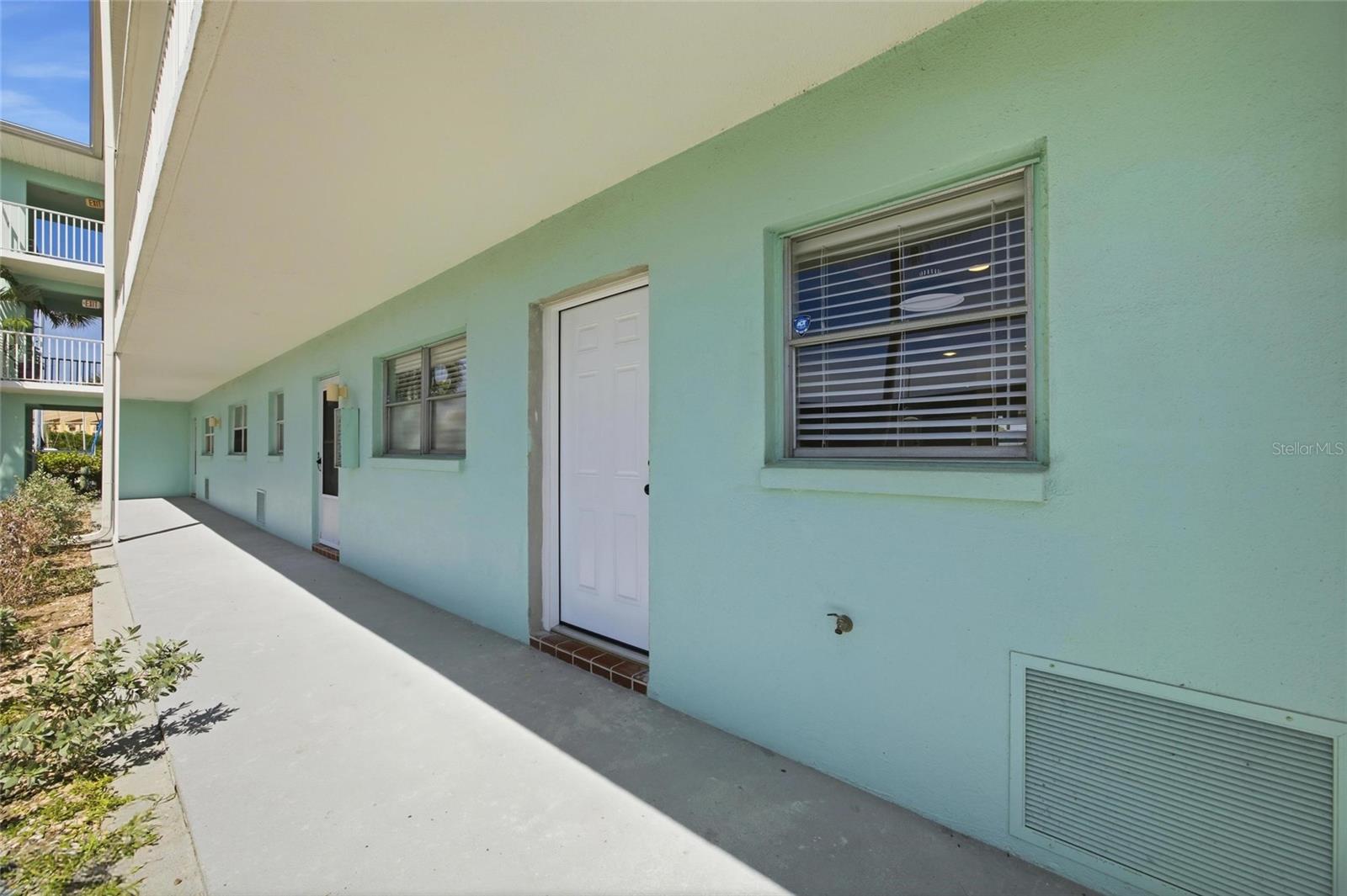 SHORE VIEW BLDG - Residential