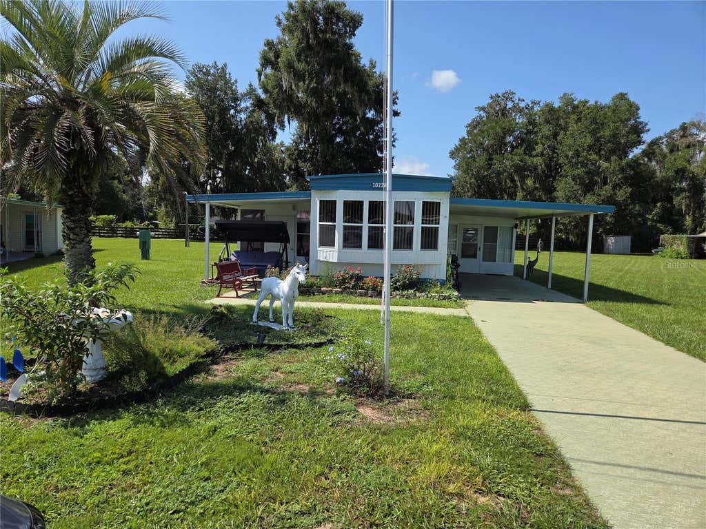 Photo of 10228 SE 24th Street, Webster, FL 33597 (MLS # G5116826)