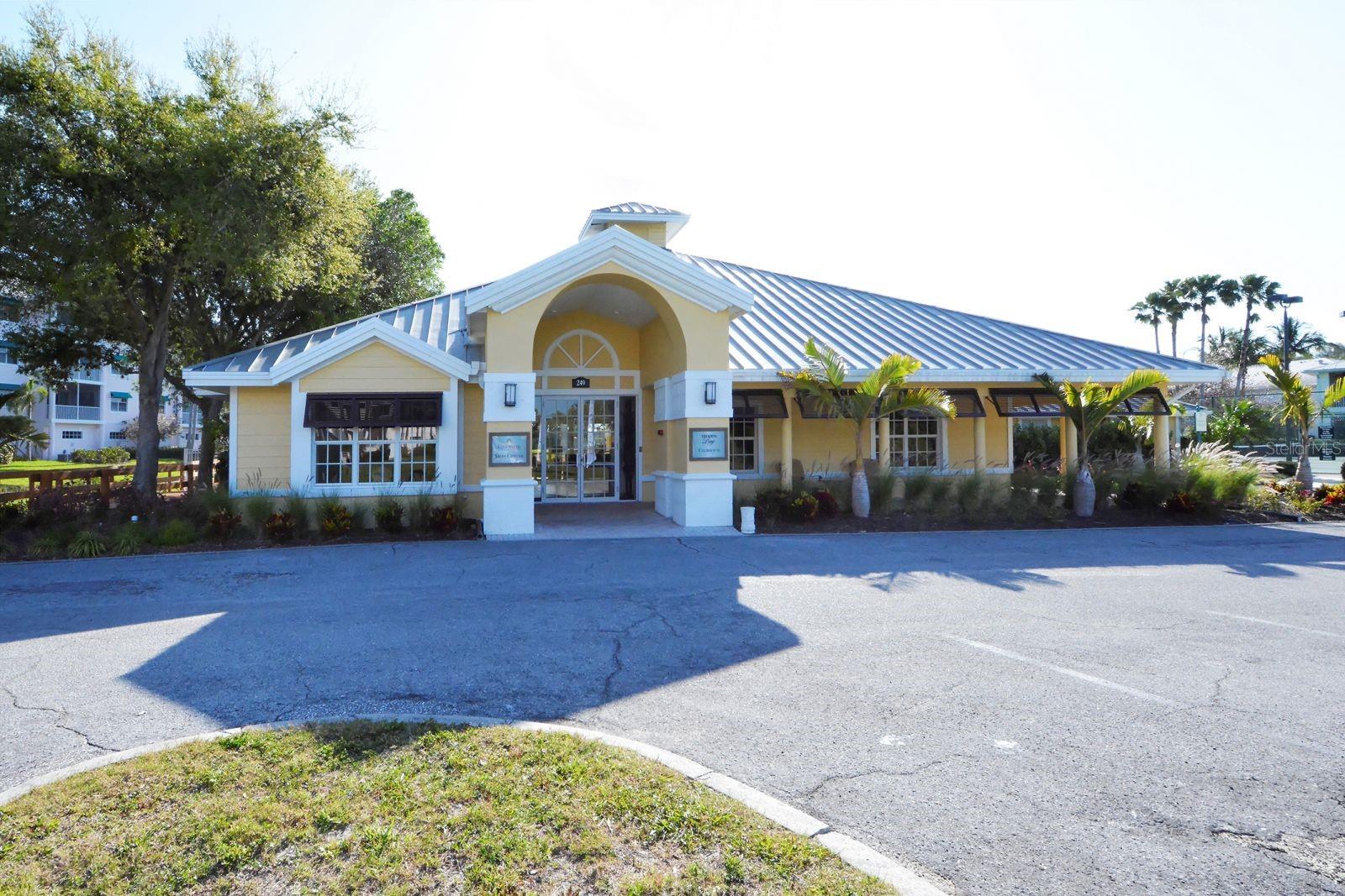 EDGEWATER/HIDDEN BAY PH IL BLD - Residential