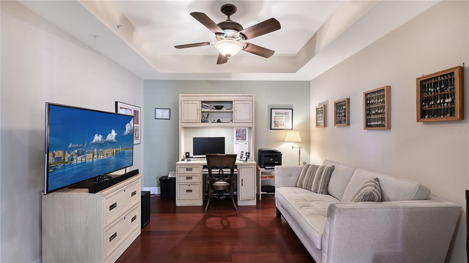 EDGEWATER/HIDDEN BAY PH IL BLD - Residential