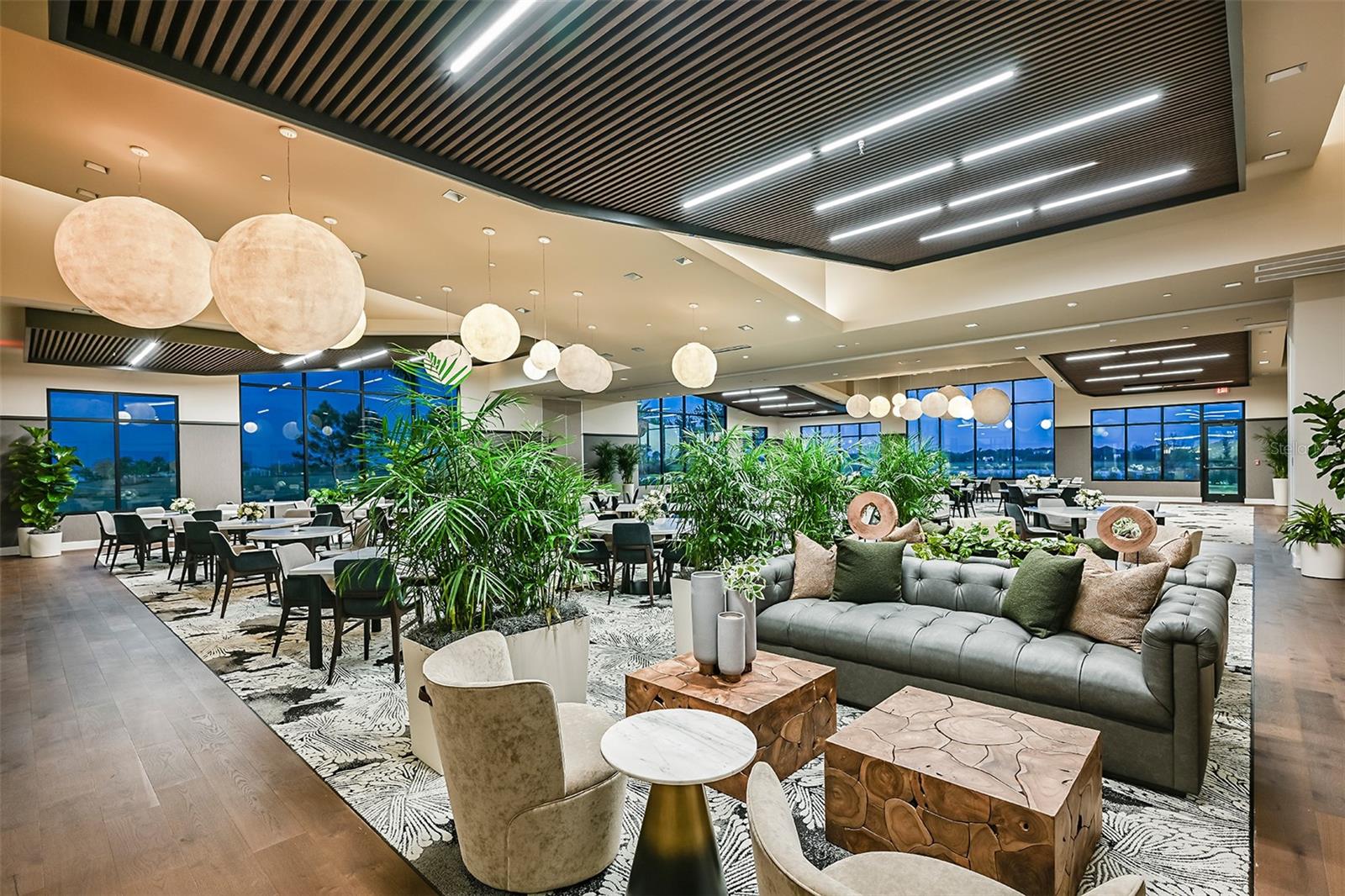 AZARIO ESPLANADE - Residential