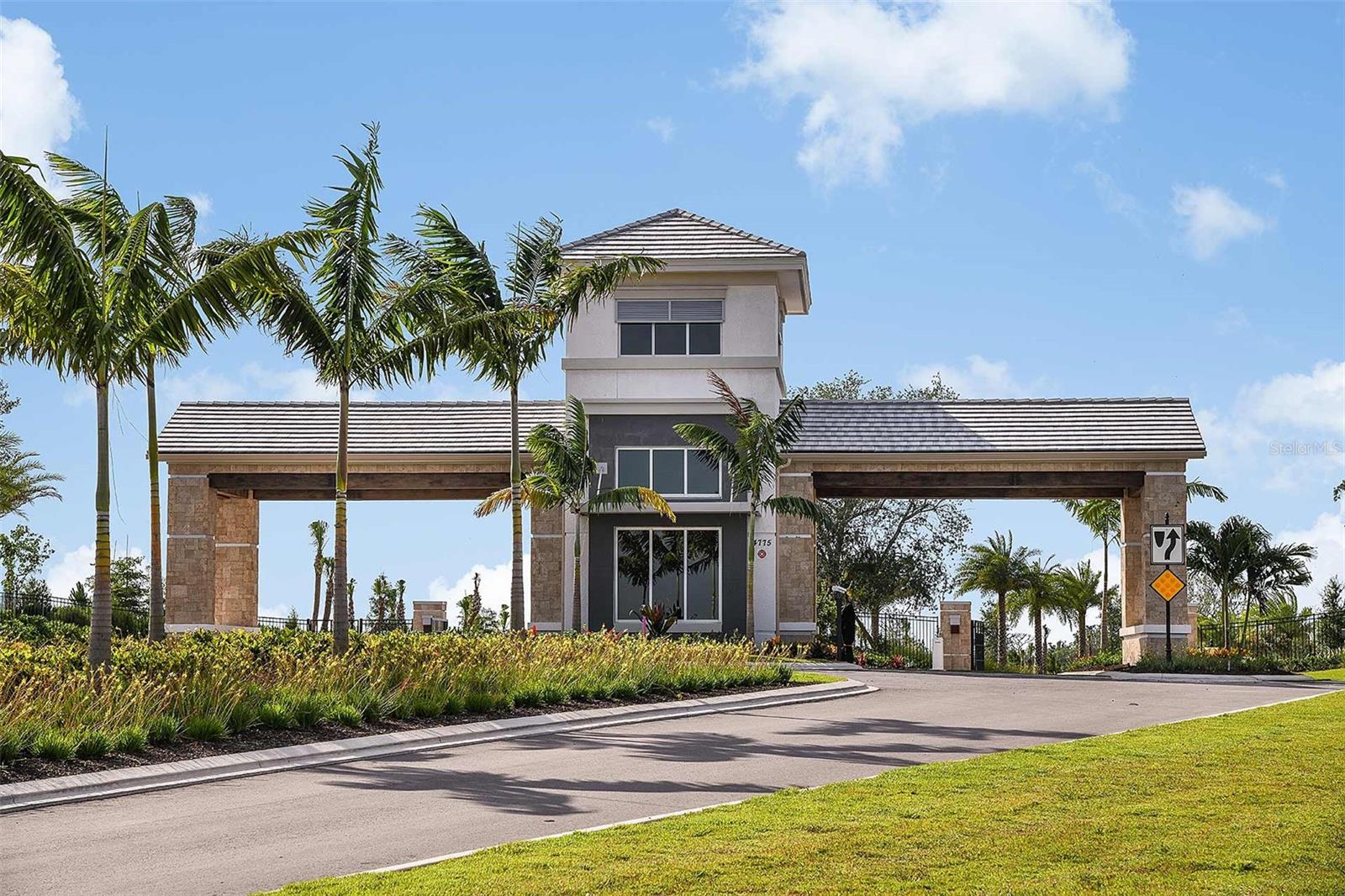 AZARIO ESPLANADE - Residential